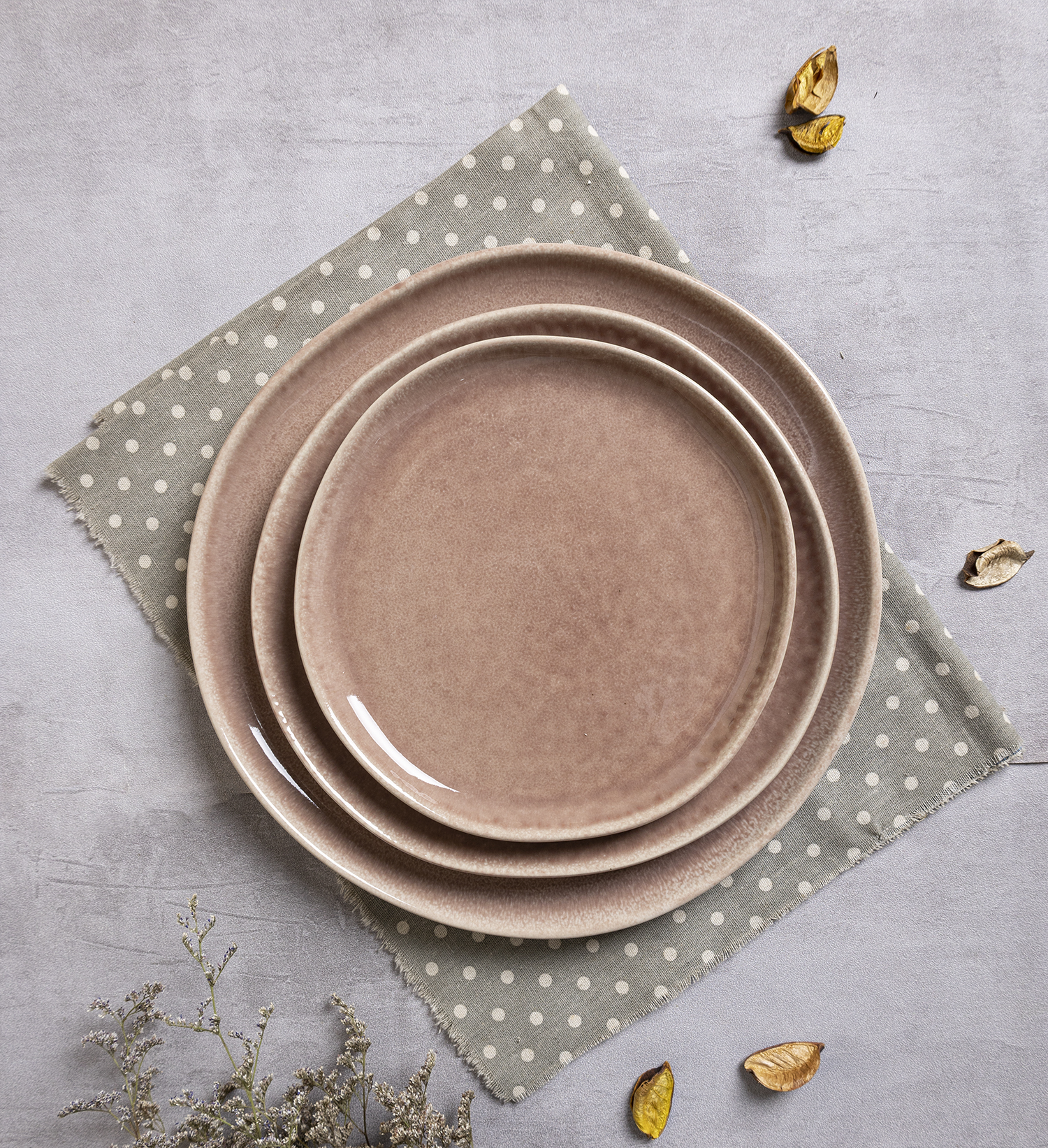 CHANGSHA HAPPY GO Warm Earth Tone Stoneware Dinnerware Set – Reactive Glaze Plates, Bowls & Mugs in Autumn-Inspired Colors|happygodinnerware.com