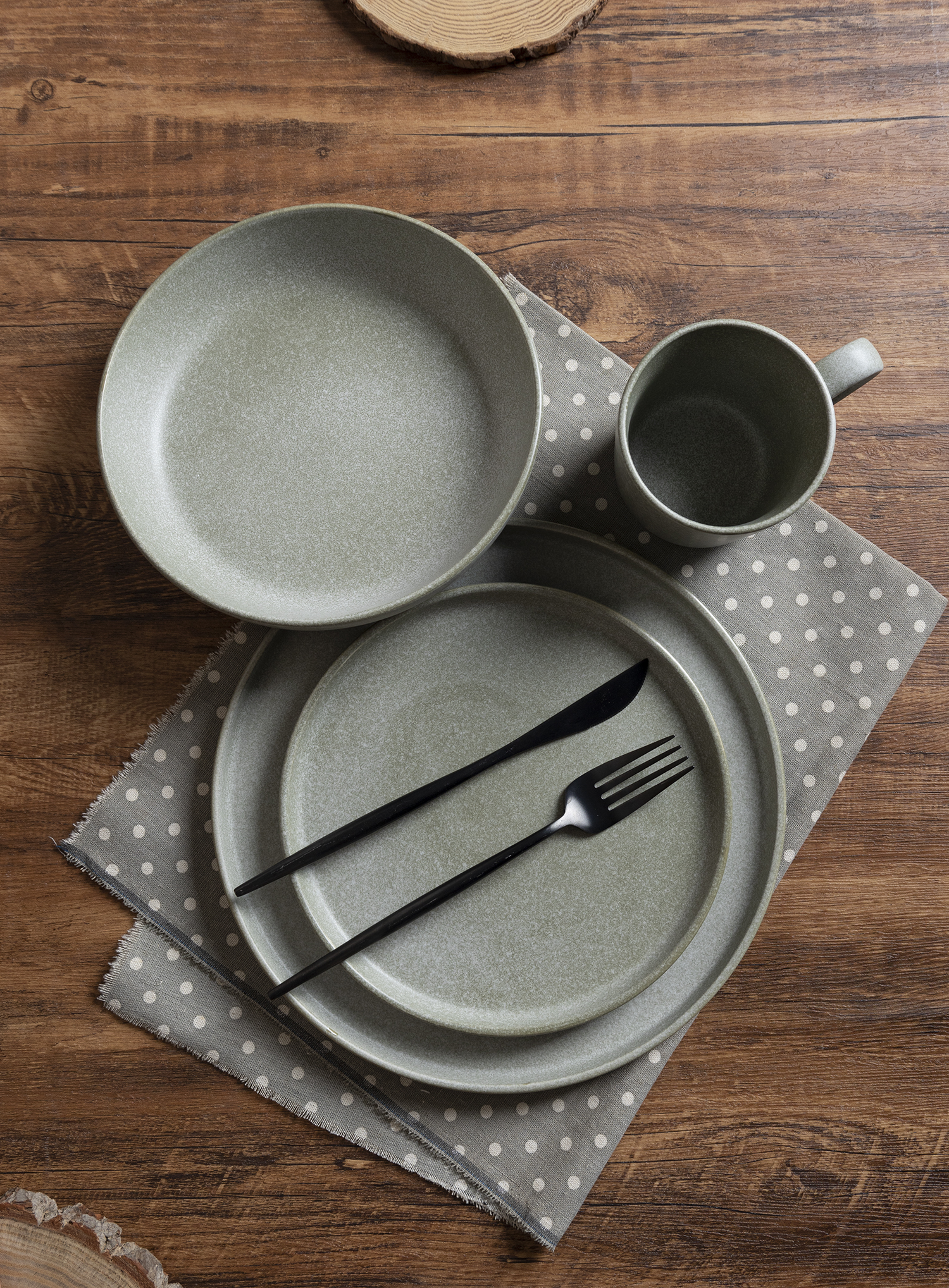 CHANGSHA HAPPY GO Matte Textured Stoneware Dinnerware Set – Modern Minimalist Plates, Bowls & Mugs in Natural Earthy Shades|happygodinnerware.com