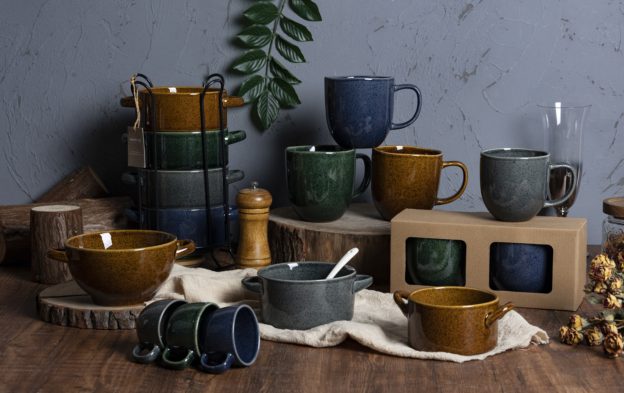 CHANGSHA HAPPY GO Speckled Reactive Glaze Stackable Stoneware Mug and Bowl Set with Gift Box Packaging|happygodinnerware.com
