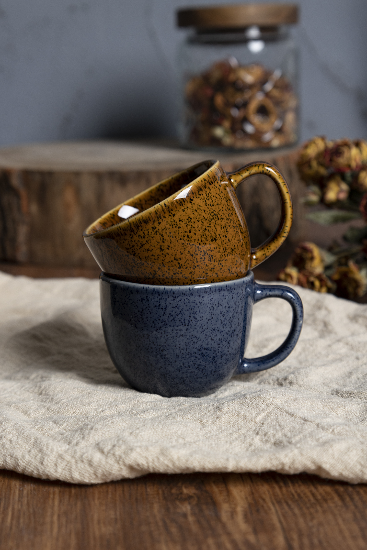 CHANGSHA HAPPY GO Speckled Reactive Glaze Stackable Stoneware Mug and Bowl Set with Gift Box Packaging|happygodinnerware.com