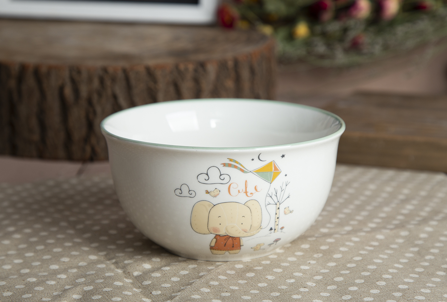 CHANGSHA HAPPY GO Cartoon Decal Mugs with Colored Handles |happygodinnerware.com