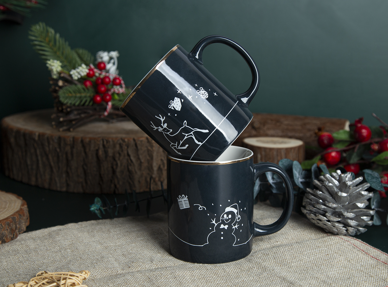 CHANGSHA HAPPY GO Midnight Christmas Decal Mugs in Fine New Bone China |happygodinnerware.com