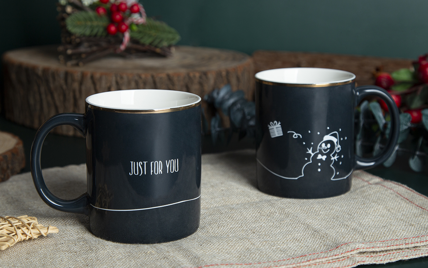 CHANGSHA HAPPY GO Midnight Christmas Decal Mugs in Fine New Bone China |happygodinnerware.com