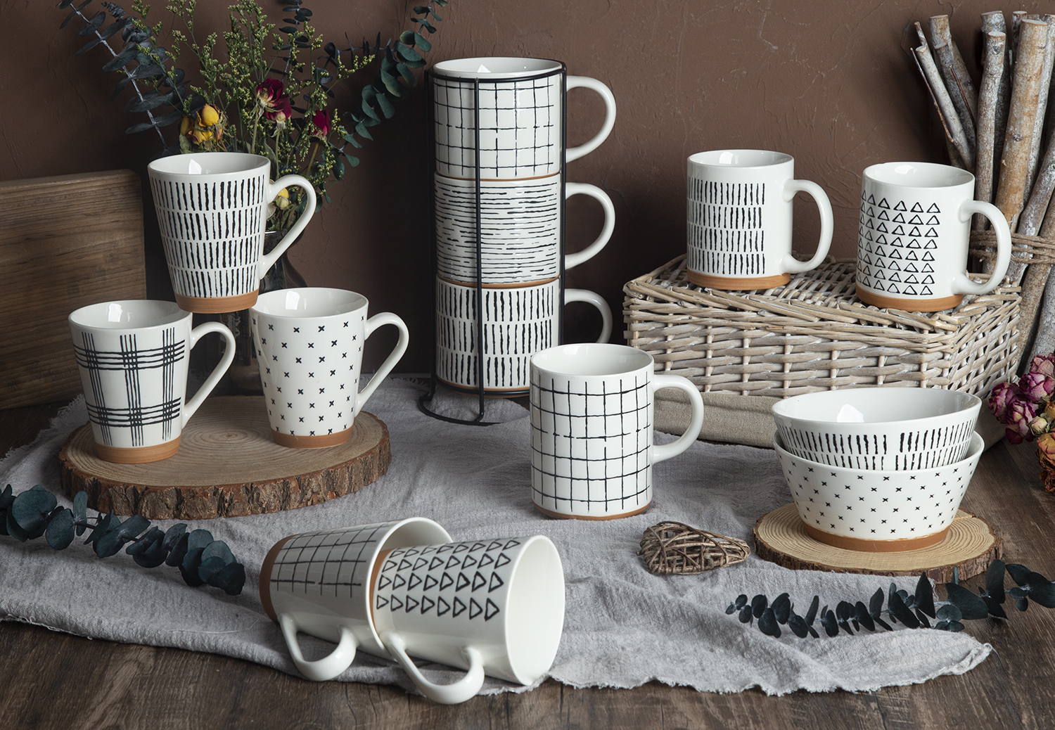CHANGSHA HAPPY GO Nordic Minimalist Underglaze Screen Printed New Bone China Mugs |happygodinnerware.com