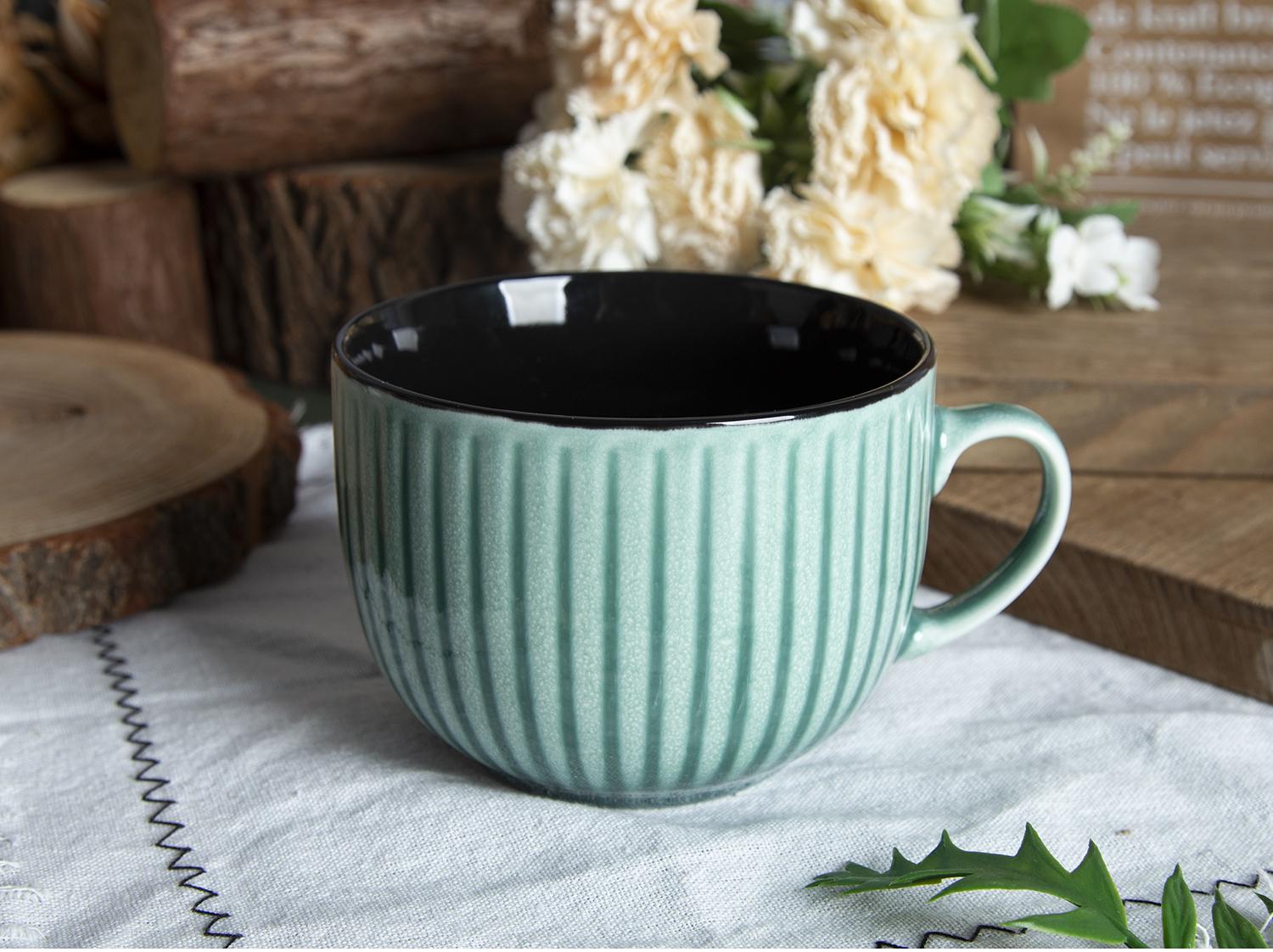 CHANGSHA HAPPY GO Embossed Design Mugs with Reactive Glaze |happygodinnerware.com