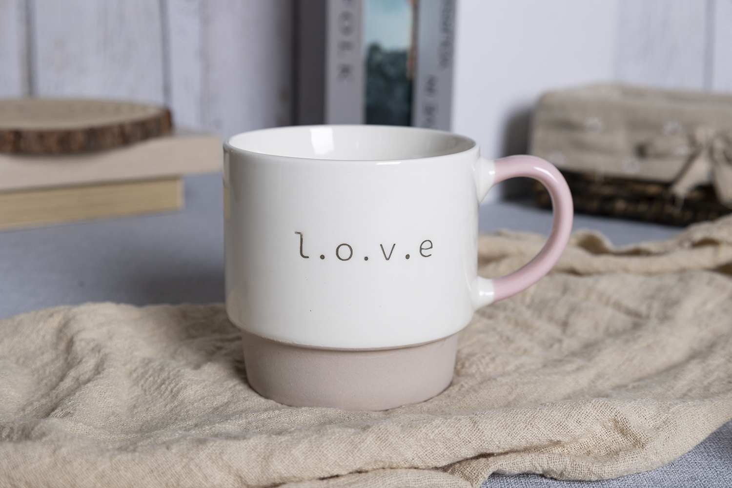 CHANGSHA HAPPY GO Love with Heart Design 340ml Promotional Coffee Mugs for Gifts|happygodinnerware.com