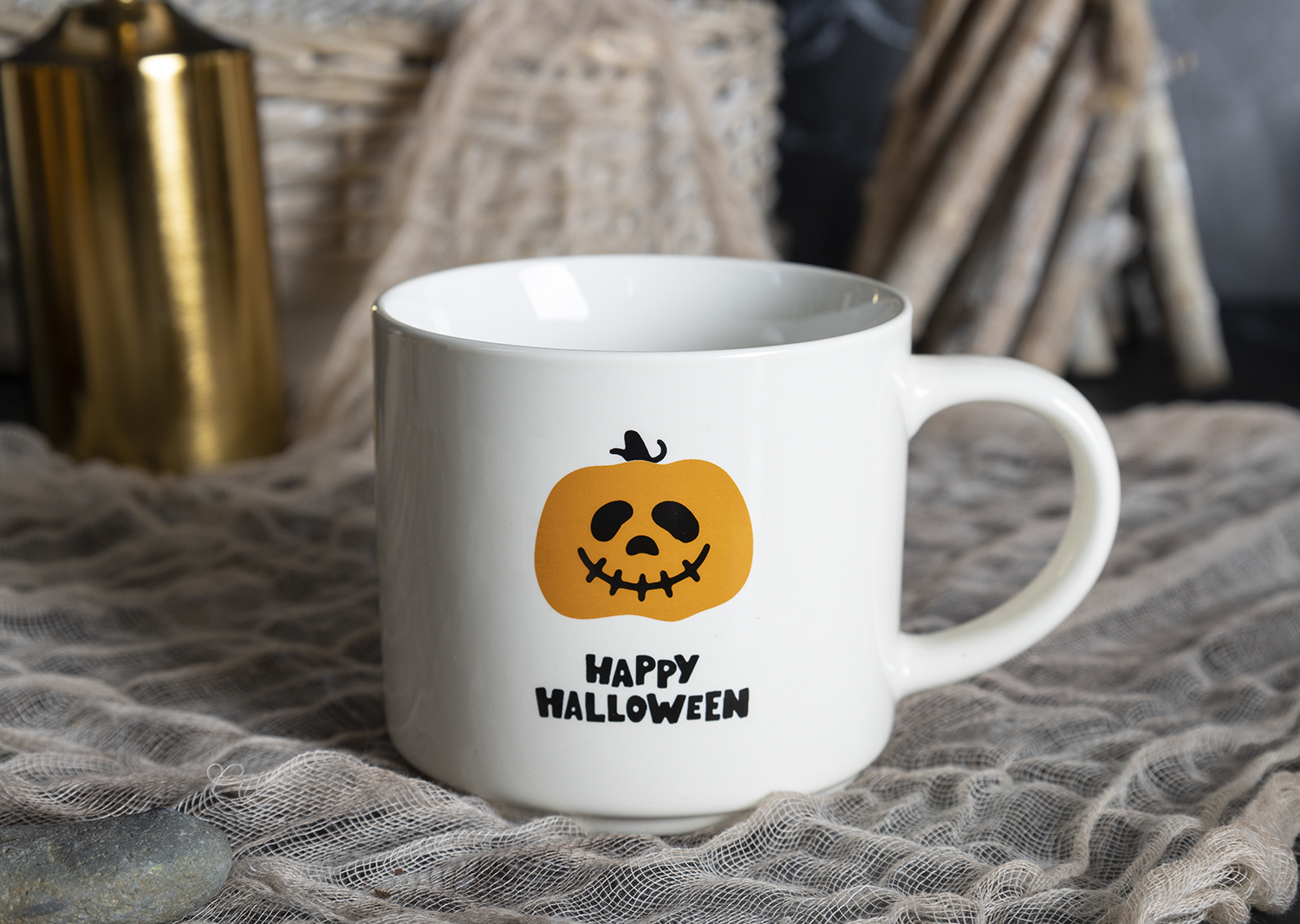 CHANGSHA HAPPY GO  Playful Halloween-Themed New Bone China Mug Set with Cartoon Ghosts and Pumpkins Decals  |happygodinnerware.com