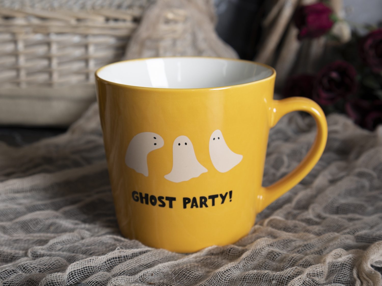 CHANGSHA HAPPY GO  Playful Halloween-Themed New Bone China Mug Set with Cartoon Ghosts and Pumpkins Decals  |happygodinnerware.com