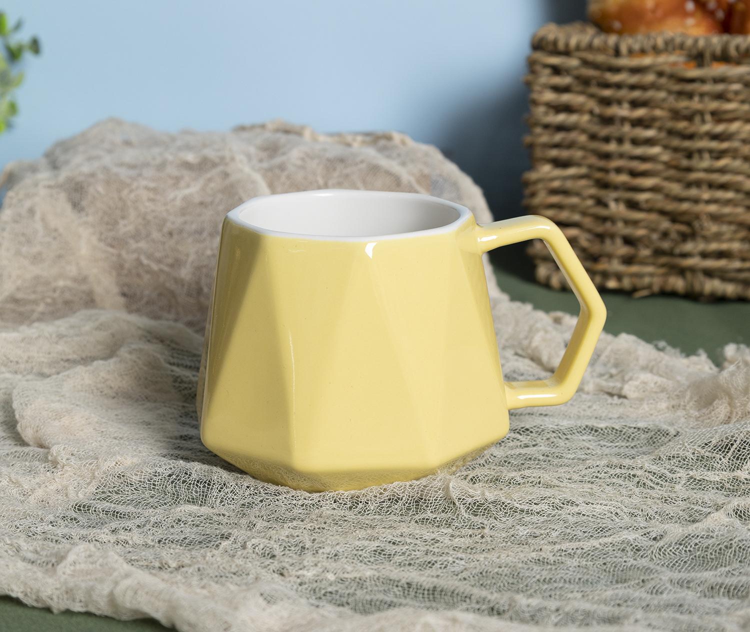 CHANGSHA HAPPY GO  Geometric New Bone China Coffee Mugs with Glossy Diamond Embossing in Nordic Tones |Dopamine Series Ceramics  |happygodinnerware.com