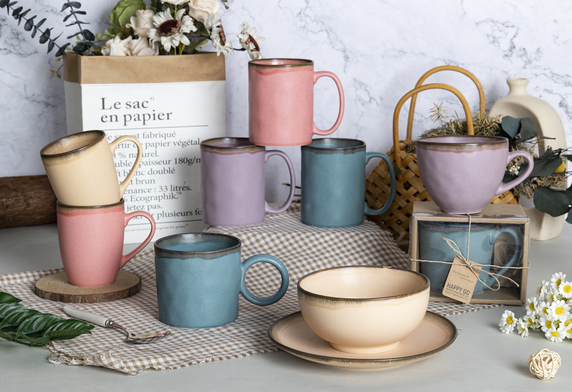 CHANGSHA HAPPY GO Modern Round-Edge Reactive Glaze Bone China Mug Set with Warm-Tone Color Gradients |Dopamine Series Ceramics  |happygodinnerware.com