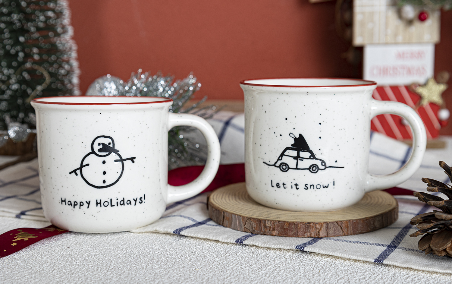 CHANGSHA HAPPY GO  Monochrome Christmas Bone China Mug Set with Hand-Drawn Festive Motifs in Black Ink Finish  |happygodinnerware.com