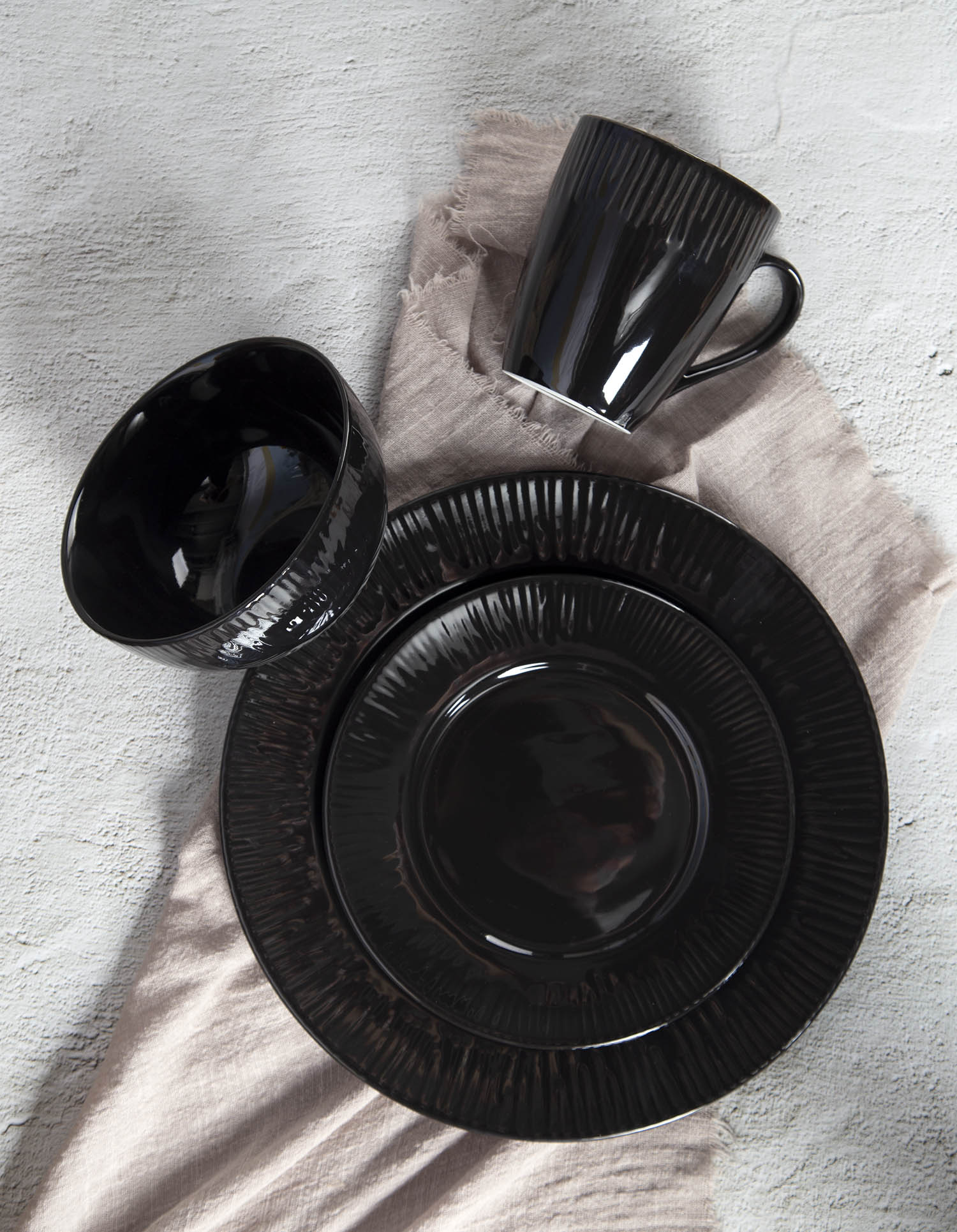 CHANGSHA HAPPY GO Whisper Emboss – White Porcelain Dinnerware Set | happygodinnerware.com