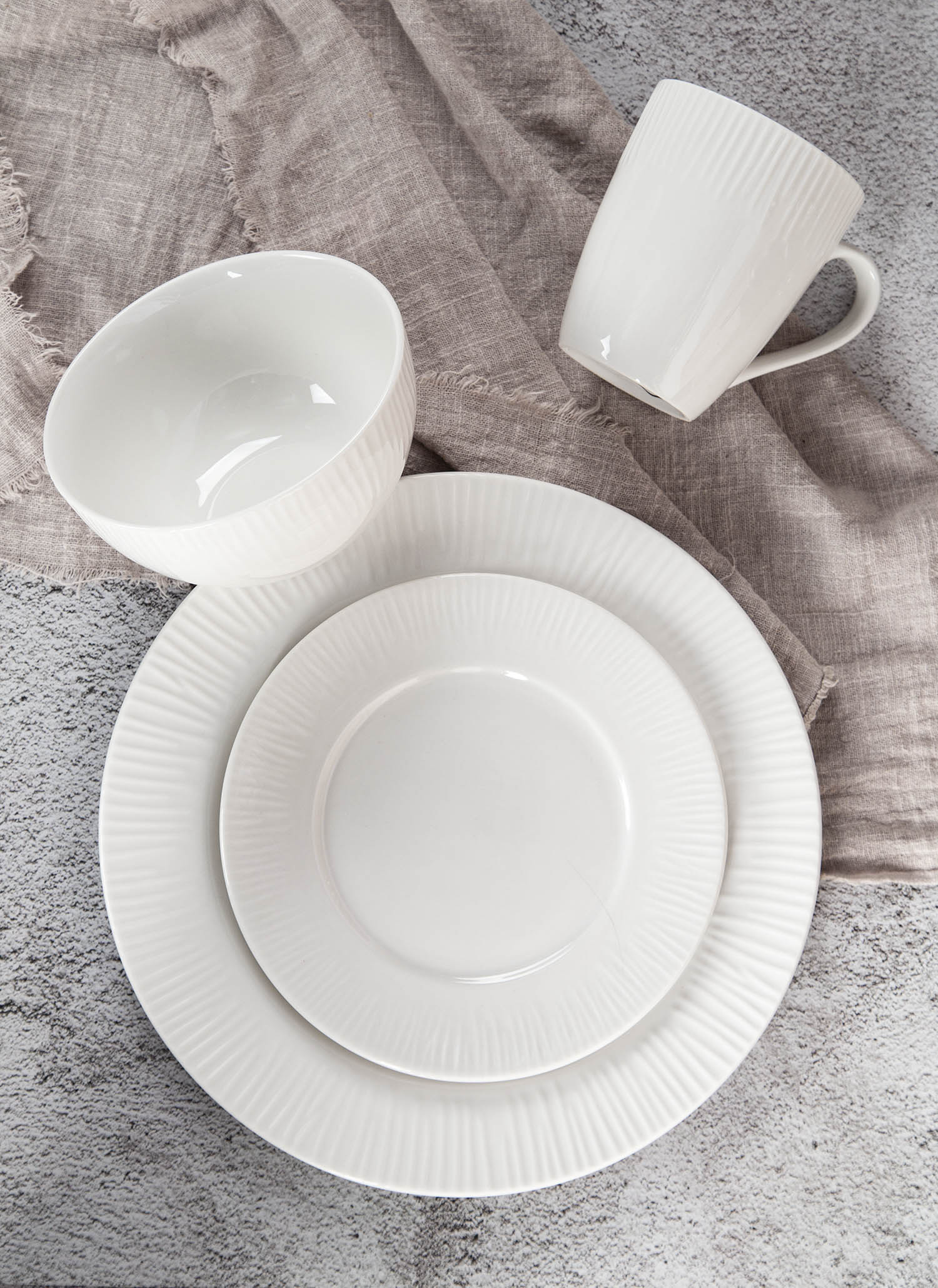CHANGSHA HAPPY GO Whisper Emboss – White Porcelain Dinnerware Set | happygodinnerware.com
