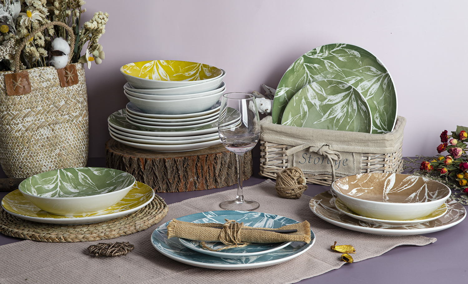 CHANGSHA HAPPY GO White Porcelain Printed Leaf Pattern Dinnerware Set |Dopamine Series Ceramics|happygodinnerware.com