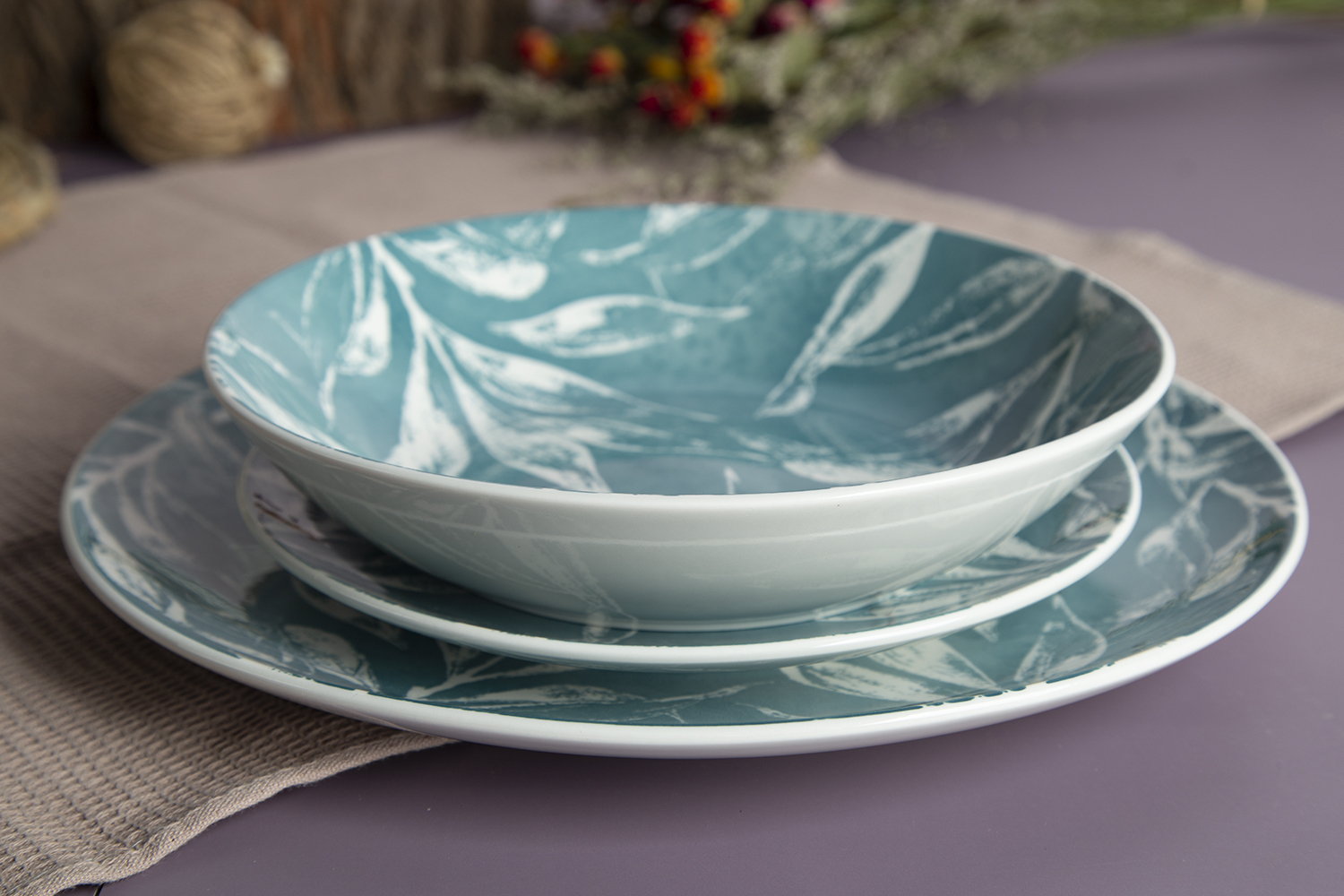 CHANGSHA HAPPY GO White Porcelain Printed Leaf Pattern Dinnerware Set |Dopamine Series Ceramics|happygodinnerware.com