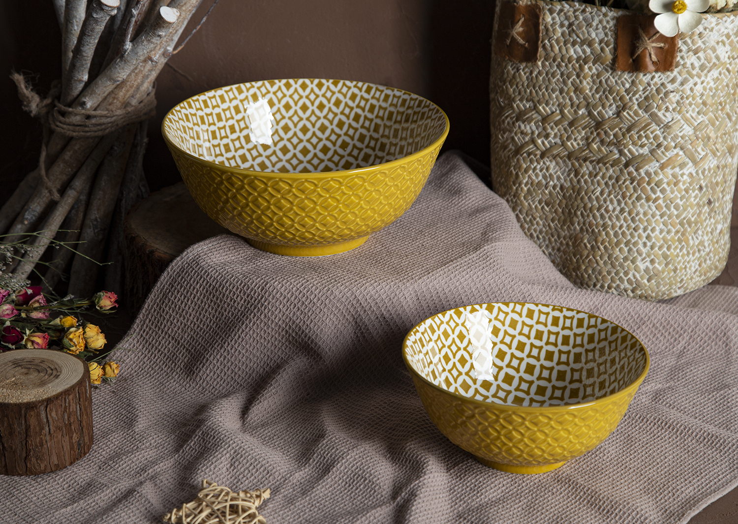 CHANGSHA HAPPY GO Green Ceramic Bowls with Embossed Floral Patterns and Printed Interiors | happygodinnerware.com