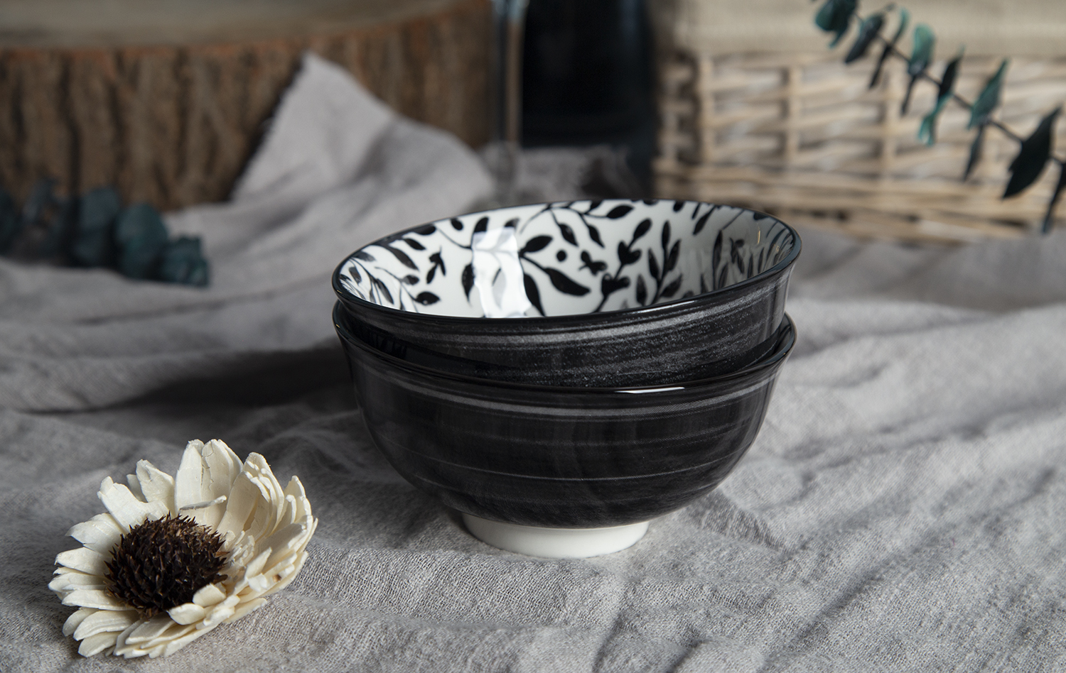 CHANGSHA HAPPY GO White Porcelain Dinnerware with Black Floral Print | happygodinnerware.com