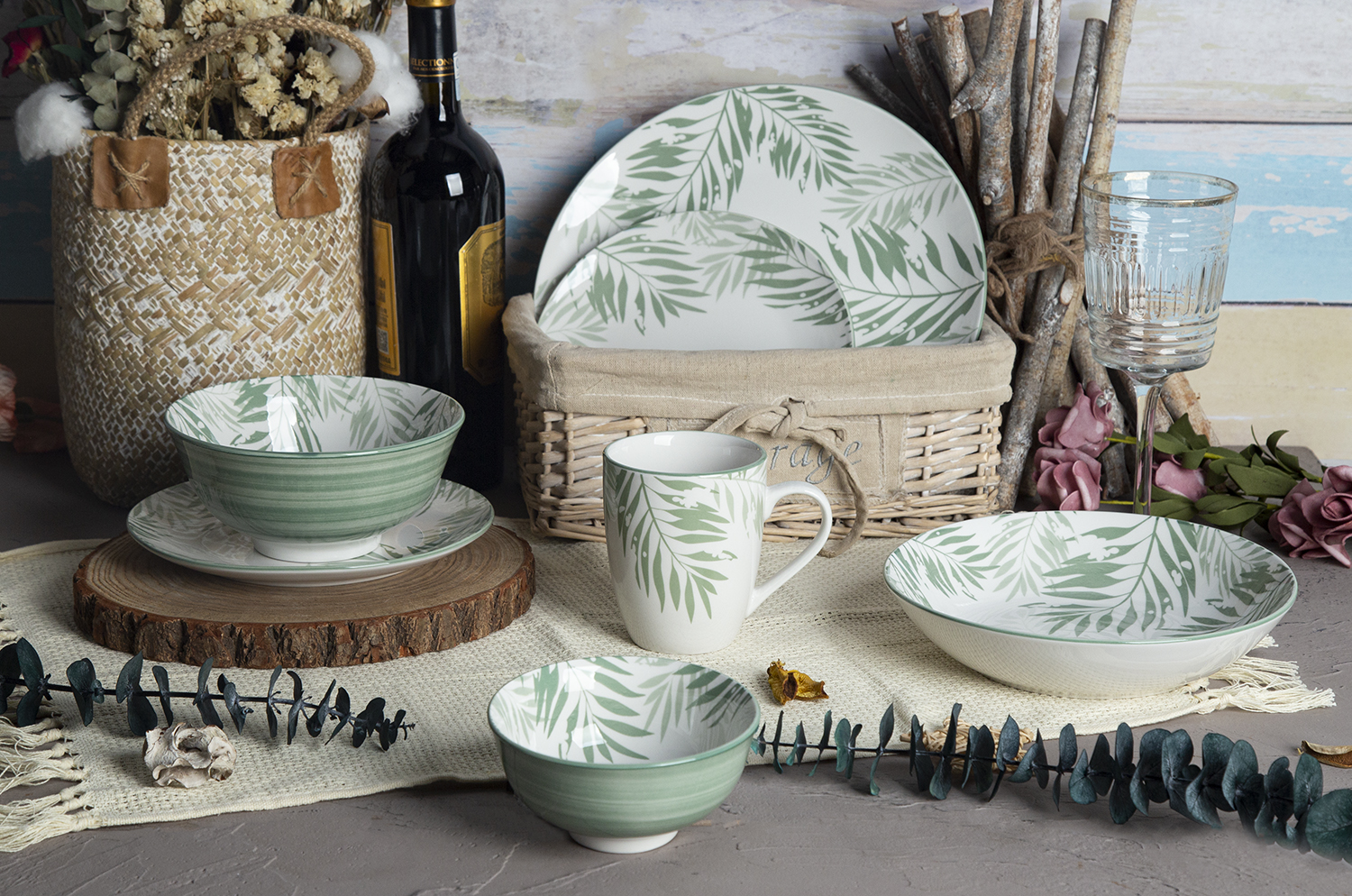 CHANGSHA HAPPY GO White Porcelain Dinnerware with Green Leaf Print | happygodinnerware.com
