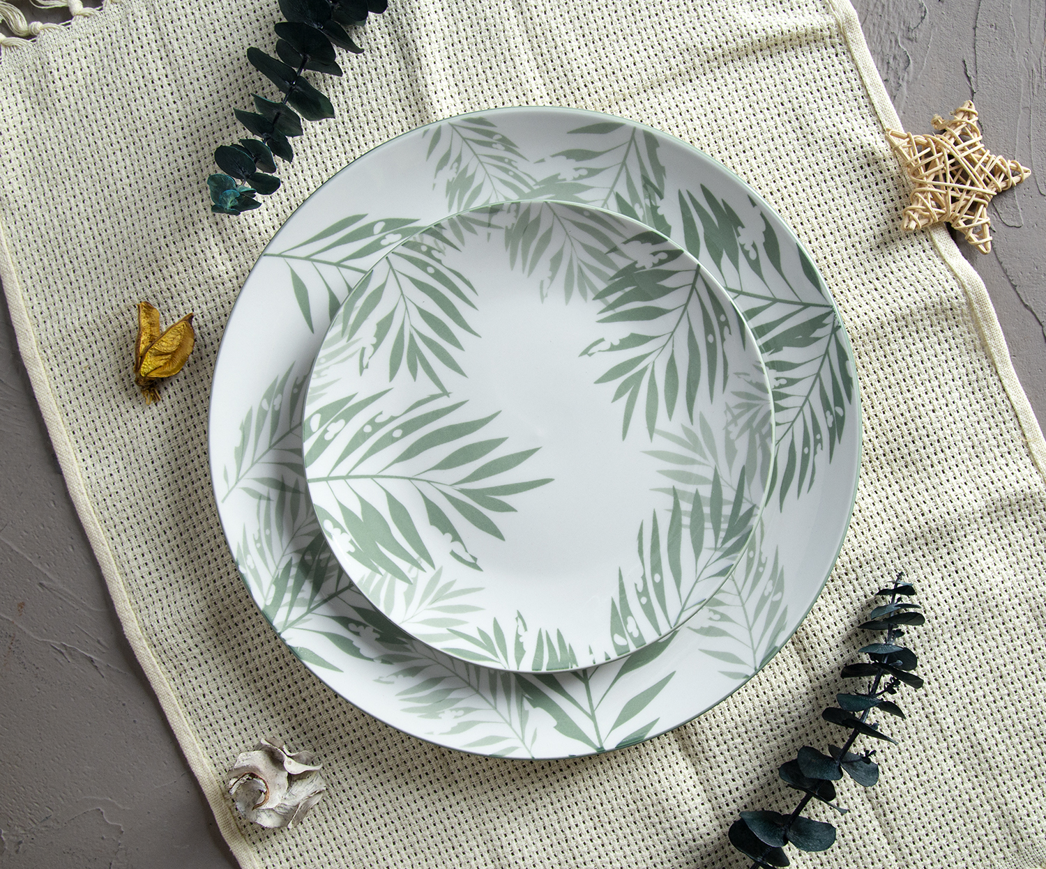 CHANGSHA HAPPY GO White Porcelain Dinnerware with Green Leaf Print | happygodinnerware.com