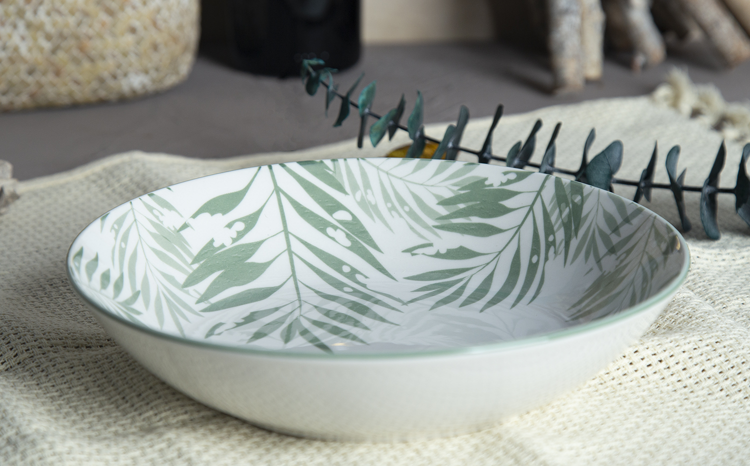 CHANGSHA HAPPY GO White Porcelain Dinnerware with Green Leaf Print | happygodinnerware.com