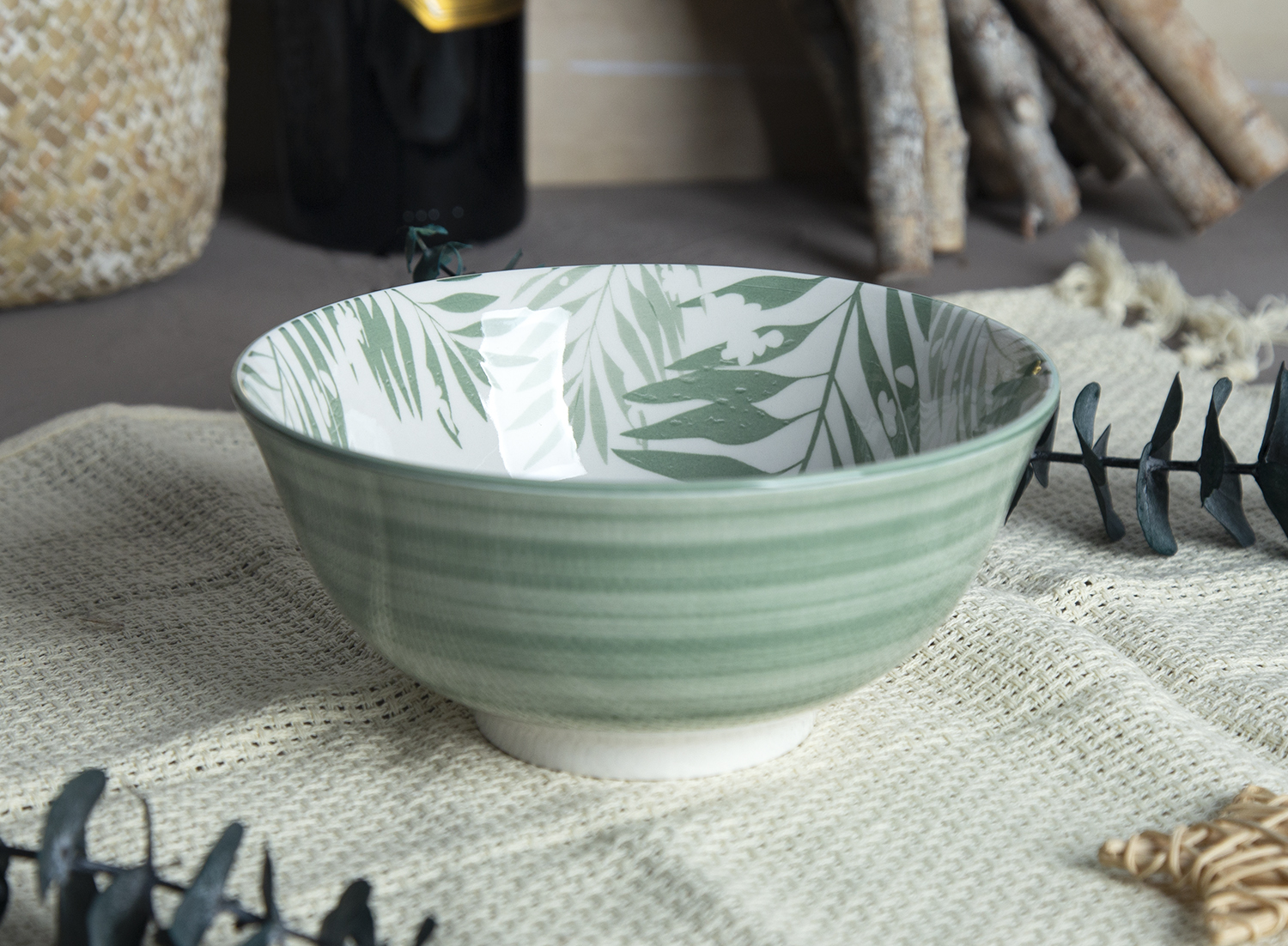 CHANGSHA HAPPY GO White Porcelain Dinnerware with Green Leaf Print | happygodinnerware.com