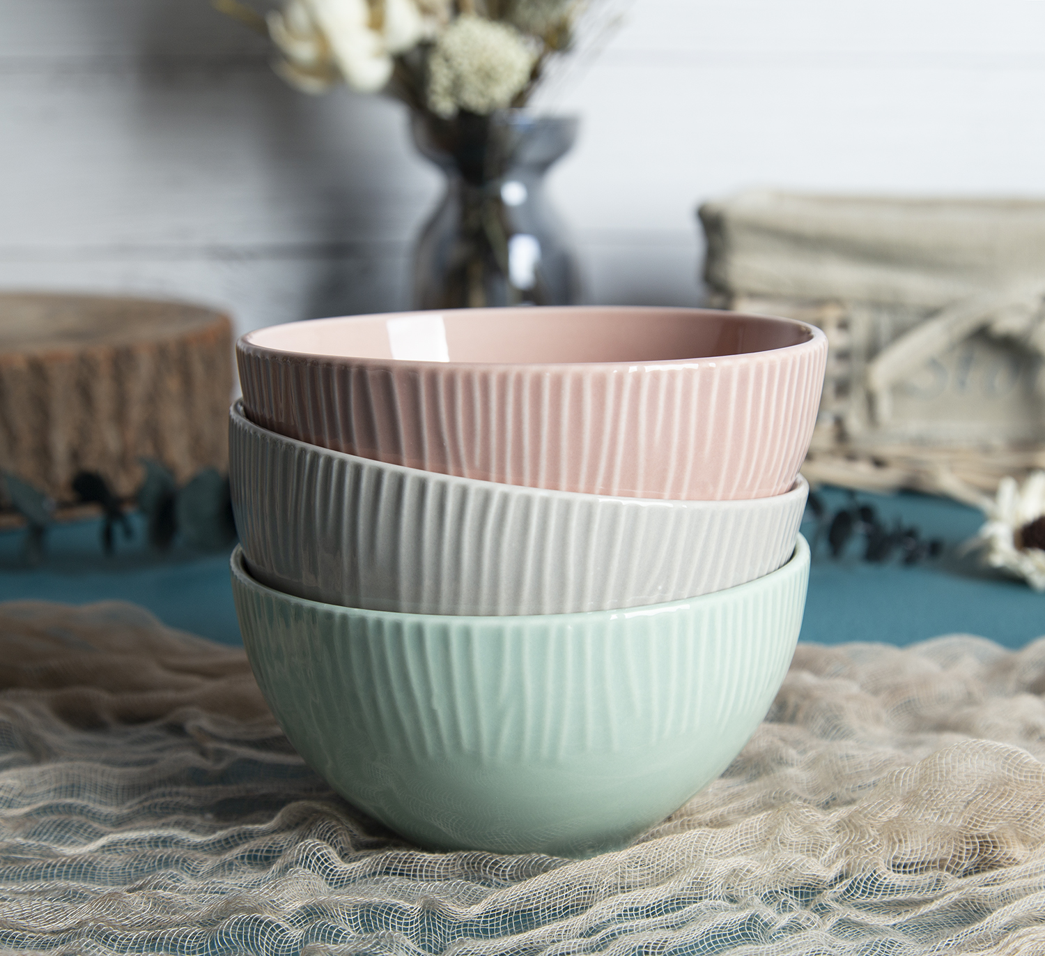 CHANGSHA HAPPY GO Embossed Color Glaze Porcelain Dinnerware Set – Vertical Stripe Texture | happygodinnerware.com