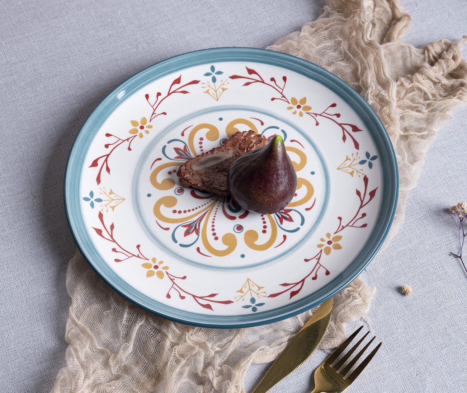 CHANGSHA HAPPY GO Watercolor Bloom Decal White Porcelain |happygodinnerware.com