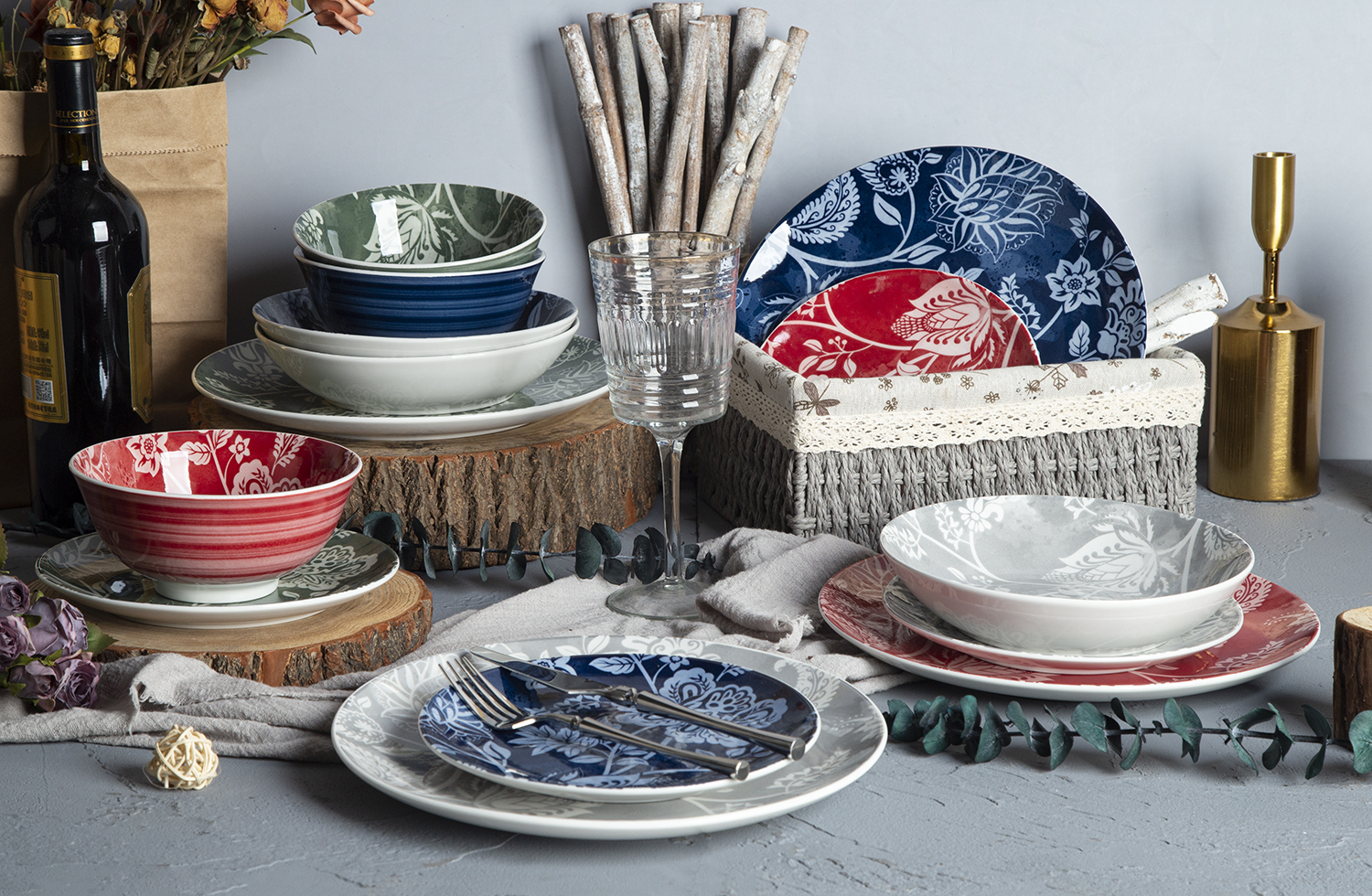 CHANGSHA HAPPY GO Noir Blossom Embossed & Decal White Porcelain |happygodinnerware.com