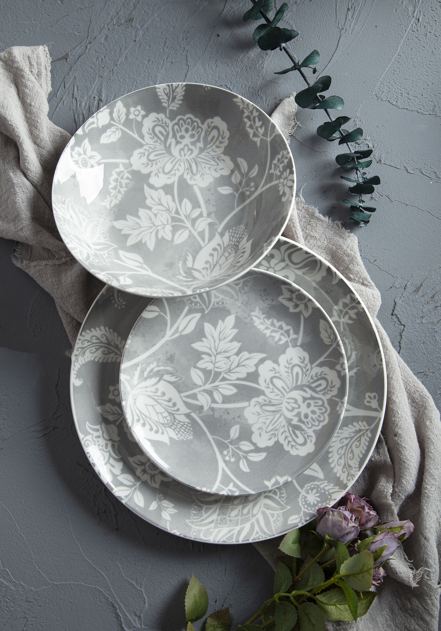 CHANGSHA HAPPY GO Noir Blossom Embossed & Decal White Porcelain |happygodinnerware.com