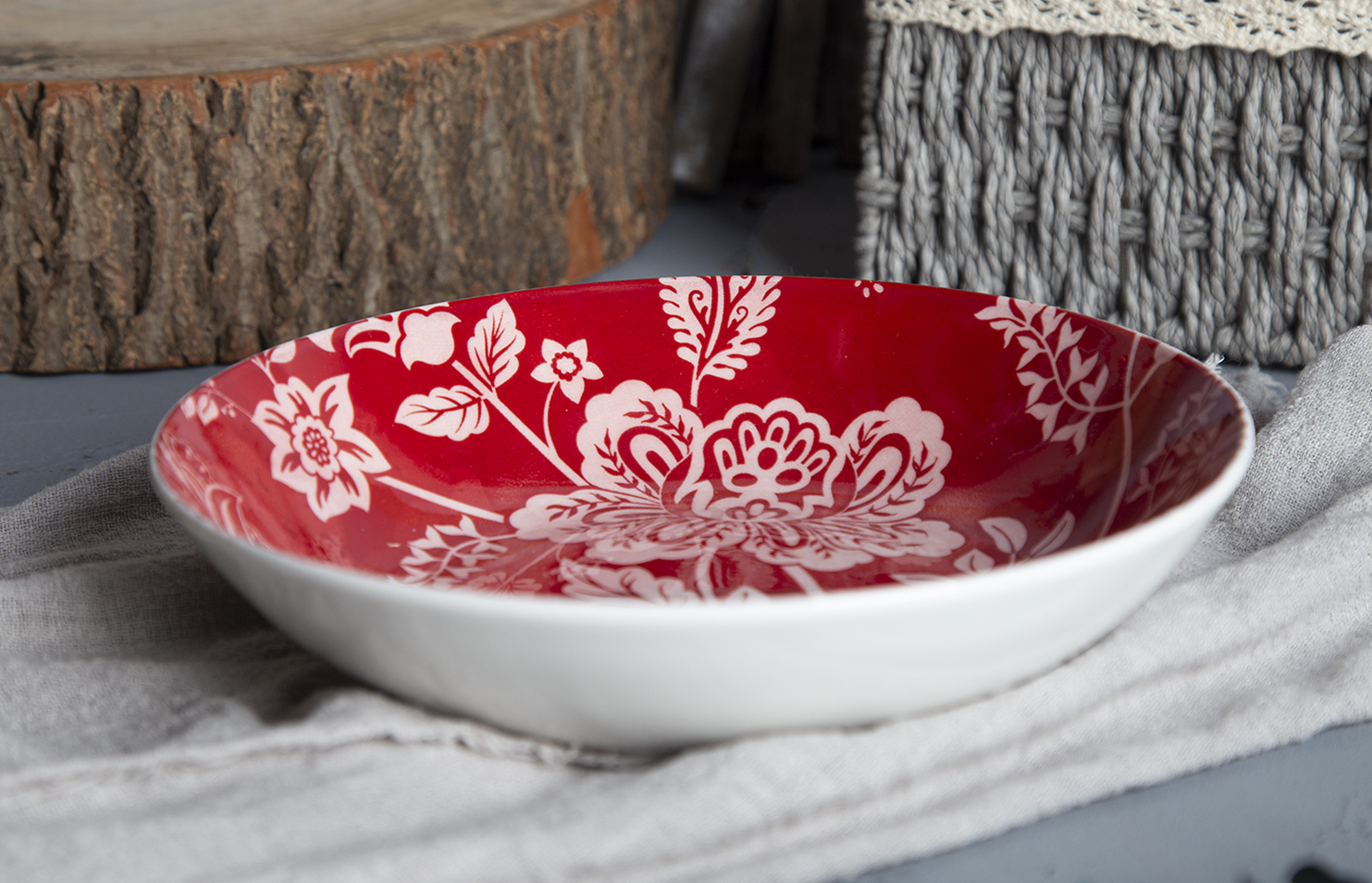 CHANGSHA HAPPY GO Noir Blossom Embossed & Decal White Porcelain |happygodinnerware.com