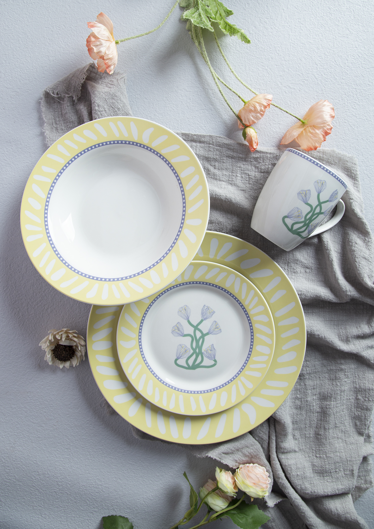 CHANGSHA HAPPY GO Ebony Lace Embossed & Decal White Porcelain |happygodinnerware.com