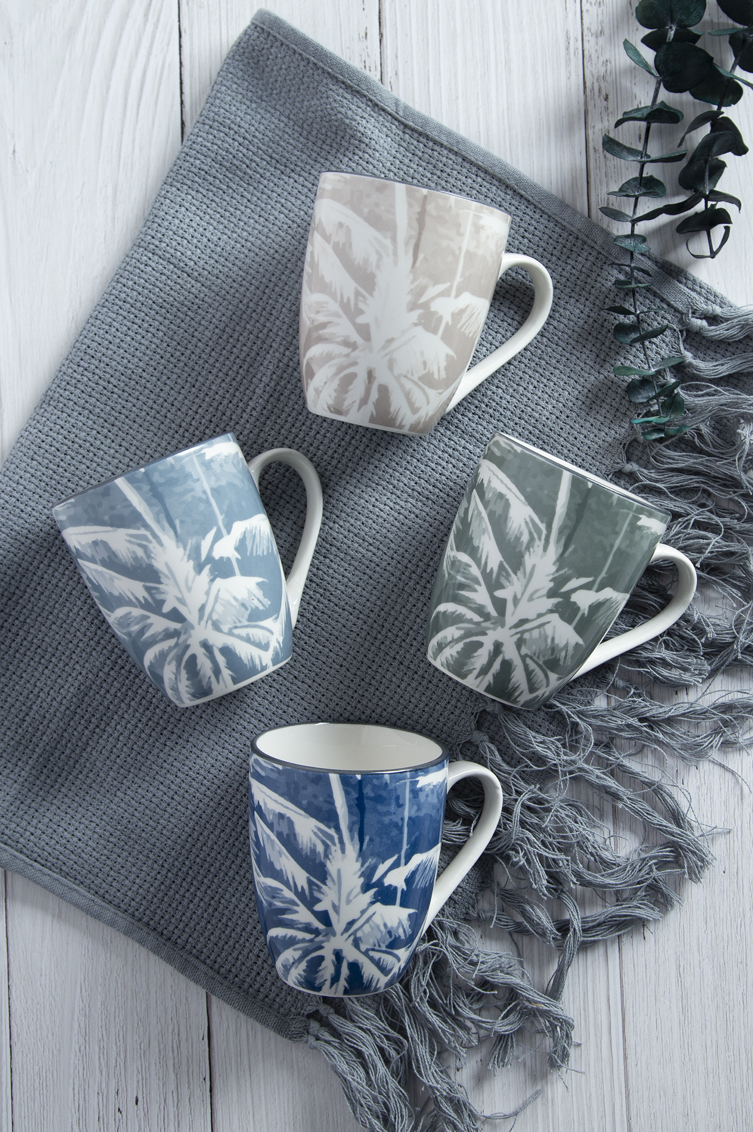 CHANGSHA HAPPY GO Tropical Leaf Print Dinnerware |happygodinnerware.com