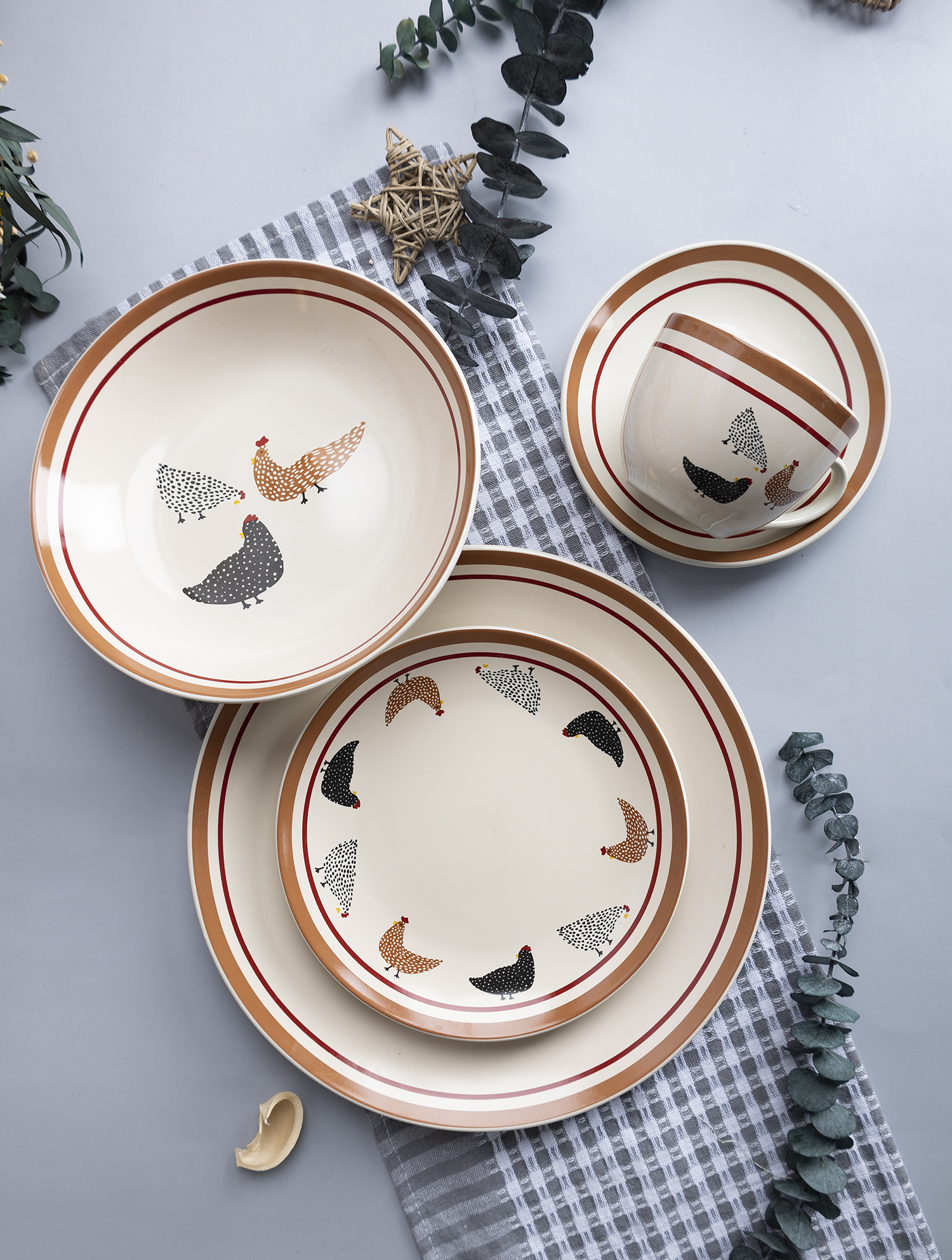 CHANGSHA HAPPY GO Farmhouse Country Hen Decal Dinnerware Set with Rustic Chicken and Brown Rim Designs  |happygodinnerware.com