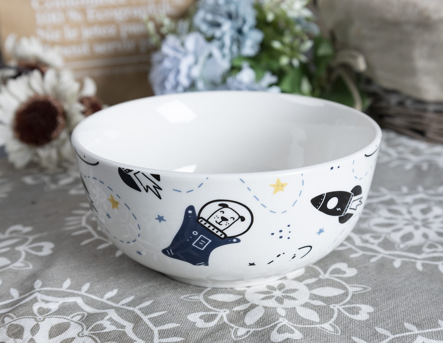 CHANGSHA HAPPY GO  Children's Space Adventure Decal Dinnerware Set with Cartoon Planets, Rockets, and Astronaut Designs  |happygodinnerware.com