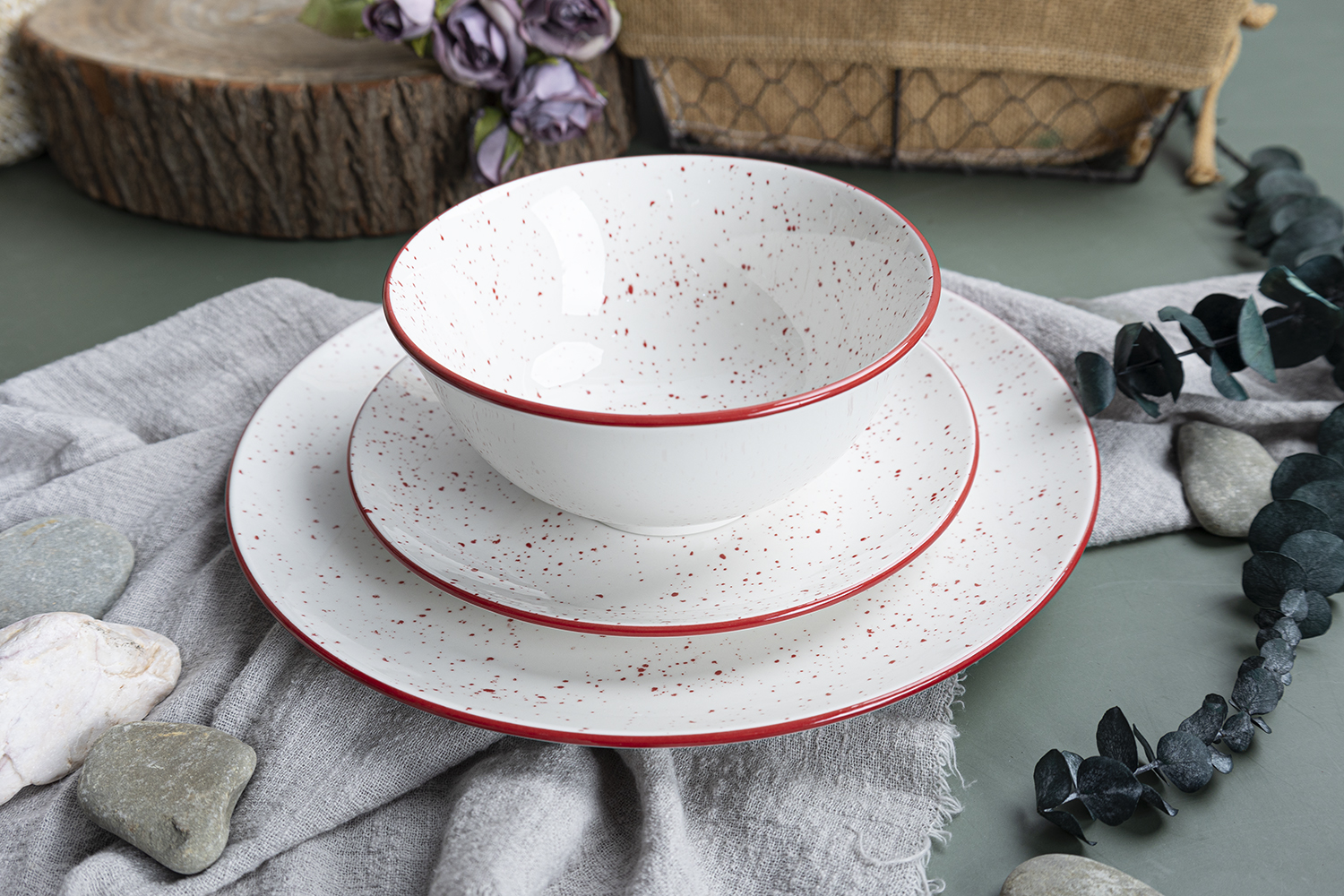 CHANGSHA HAPPY GO Minimalist Geometric Printed White Porcelain Dinnerware Set with Modern Dot and Line Designs  |happygodinnerware.com
