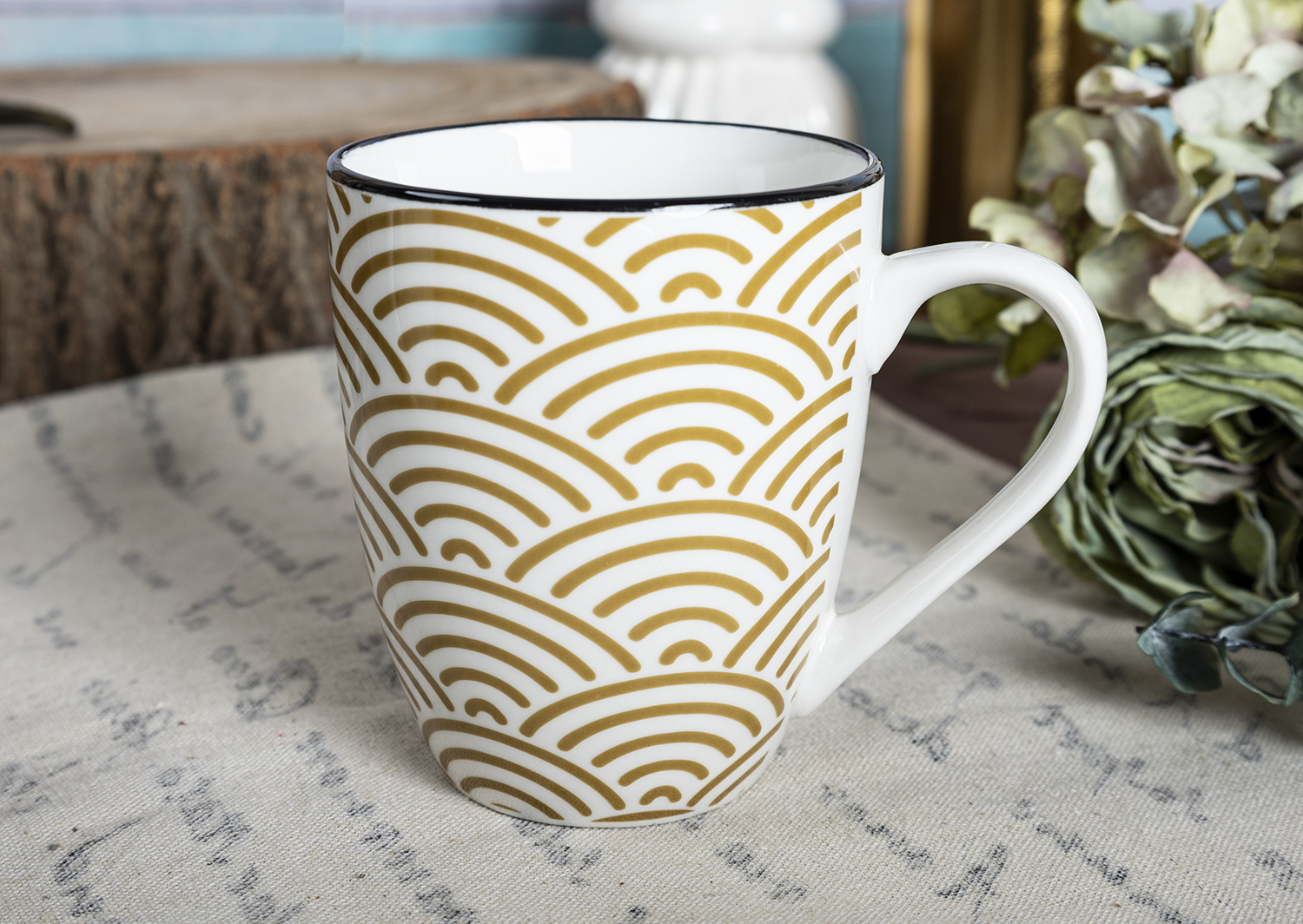 CHANGSHA HAPPY GO  Elegant Gold Accented Porcelain Dinnerware Set with Minimalist Geometric Patterns   |happygodinnerware.com