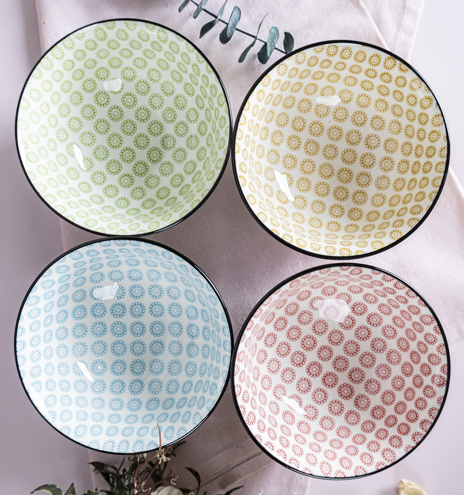 CHANGSHA HAPPY GO  Pastel Colored Porcelain Dinnerware Set with Delicate Striped and Floral Patterns  |happygodinnerware.com