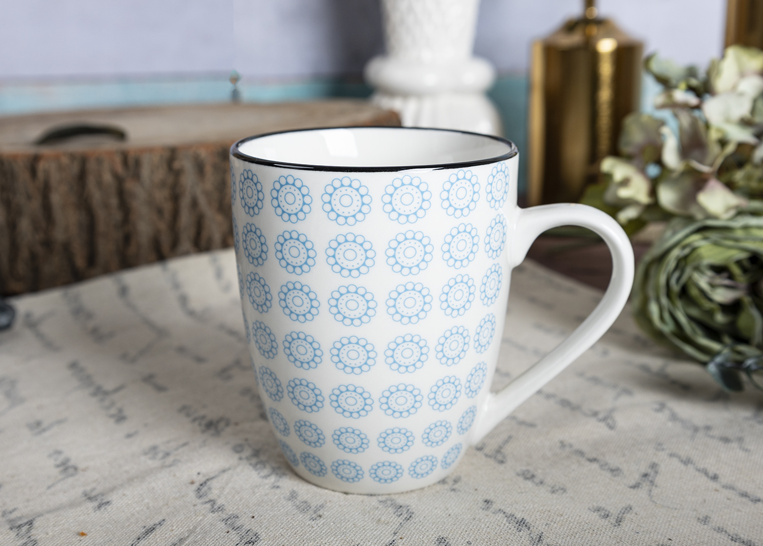 CHANGSHA HAPPY GO  Pastel Colored Porcelain Dinnerware Set with Delicate Striped and Floral Patterns  |happygodinnerware.com