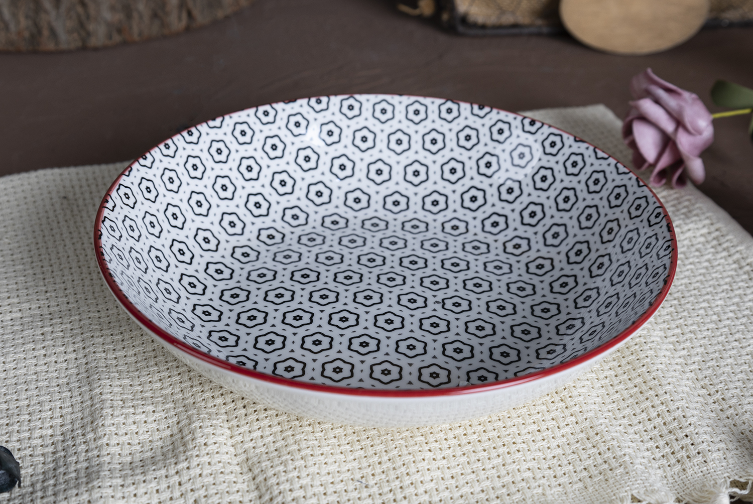 CHANGSHA HAPPY GO  Stylish Black and White Porcelain Dinnerware Set with Red Rim and Artistic Patterns  |happygodinnerware.com