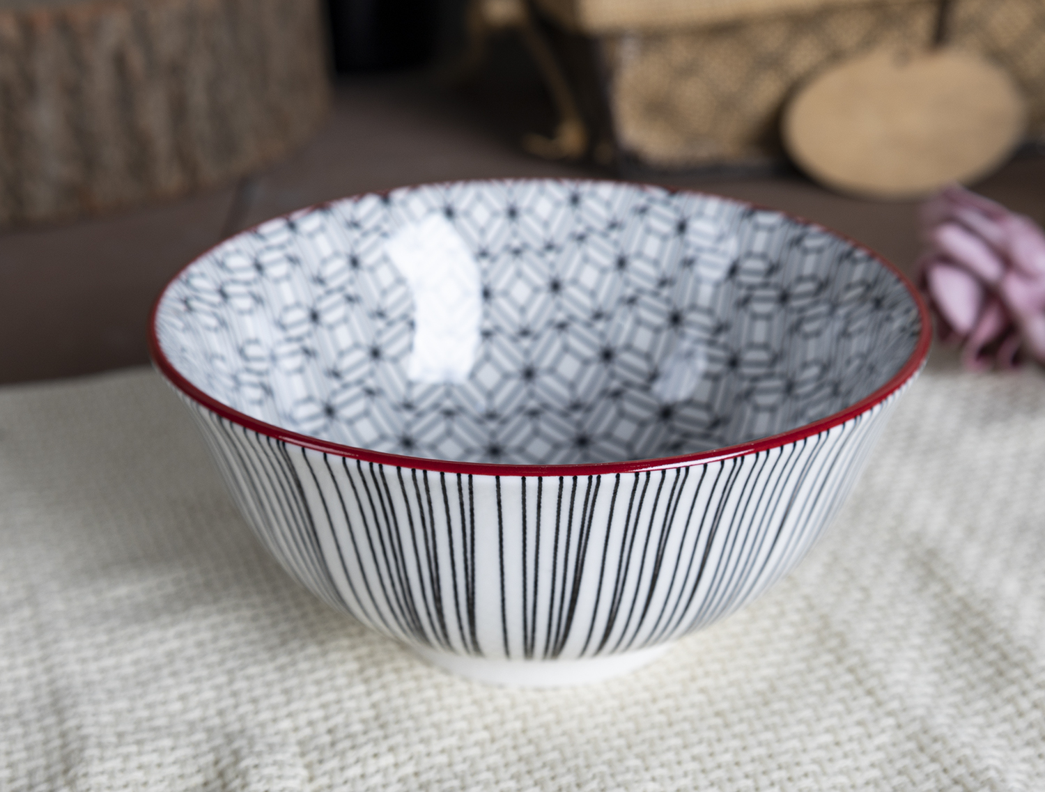 CHANGSHA HAPPY GO  Stylish Black and White Porcelain Dinnerware Set with Red Rim and Artistic Patterns  |happygodinnerware.com
