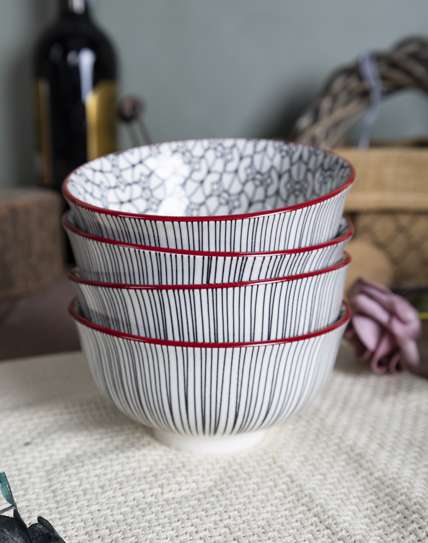 CHANGSHA HAPPY GO  Stylish Black and White Porcelain Dinnerware Set with Red Rim and Artistic Patterns  |happygodinnerware.com