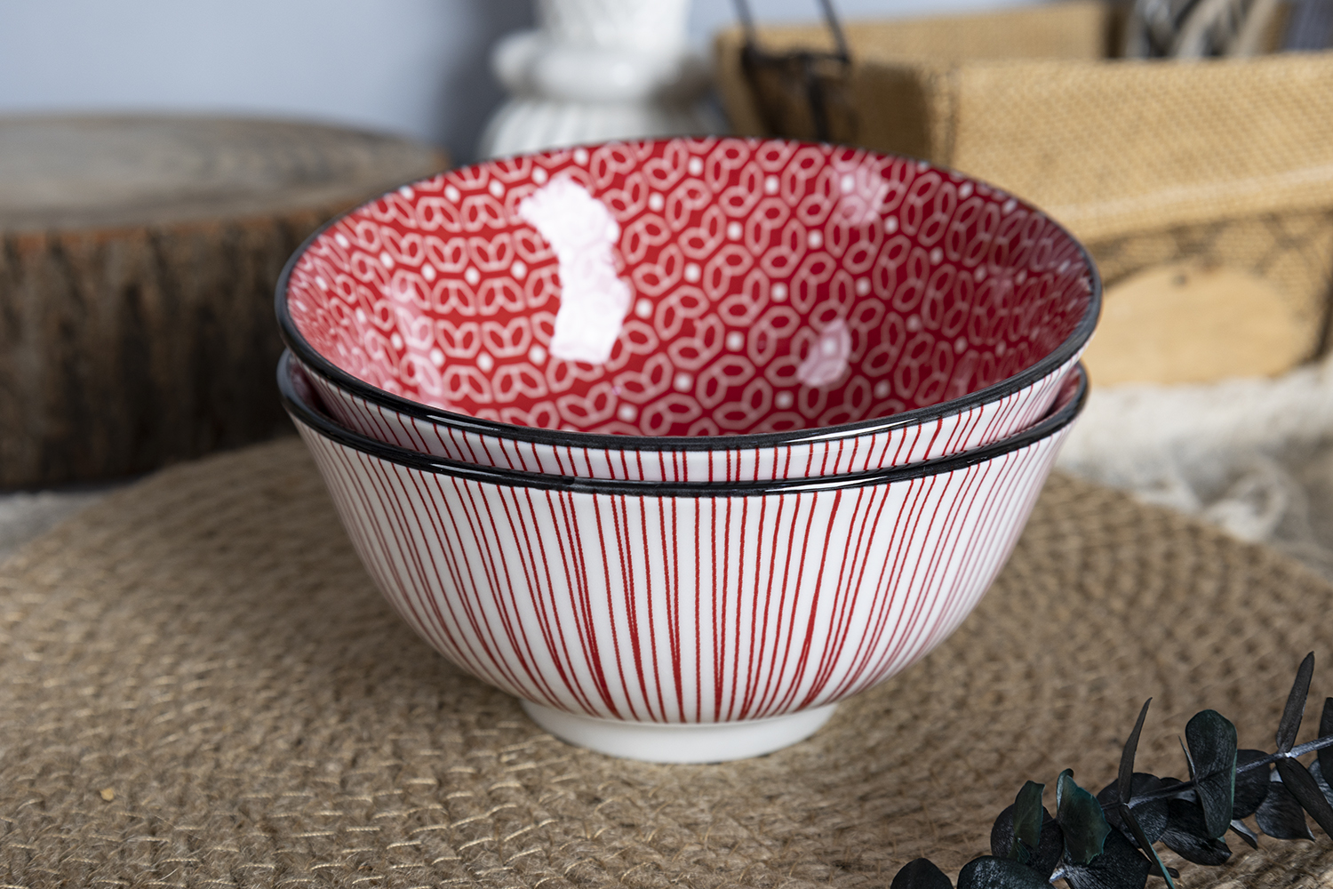 CHANGSHA HAPPY GO  Vibrant Red Porcelain Dinnerware Set with Classic Patterns and Modern Stripes   |happygodinnerware.com