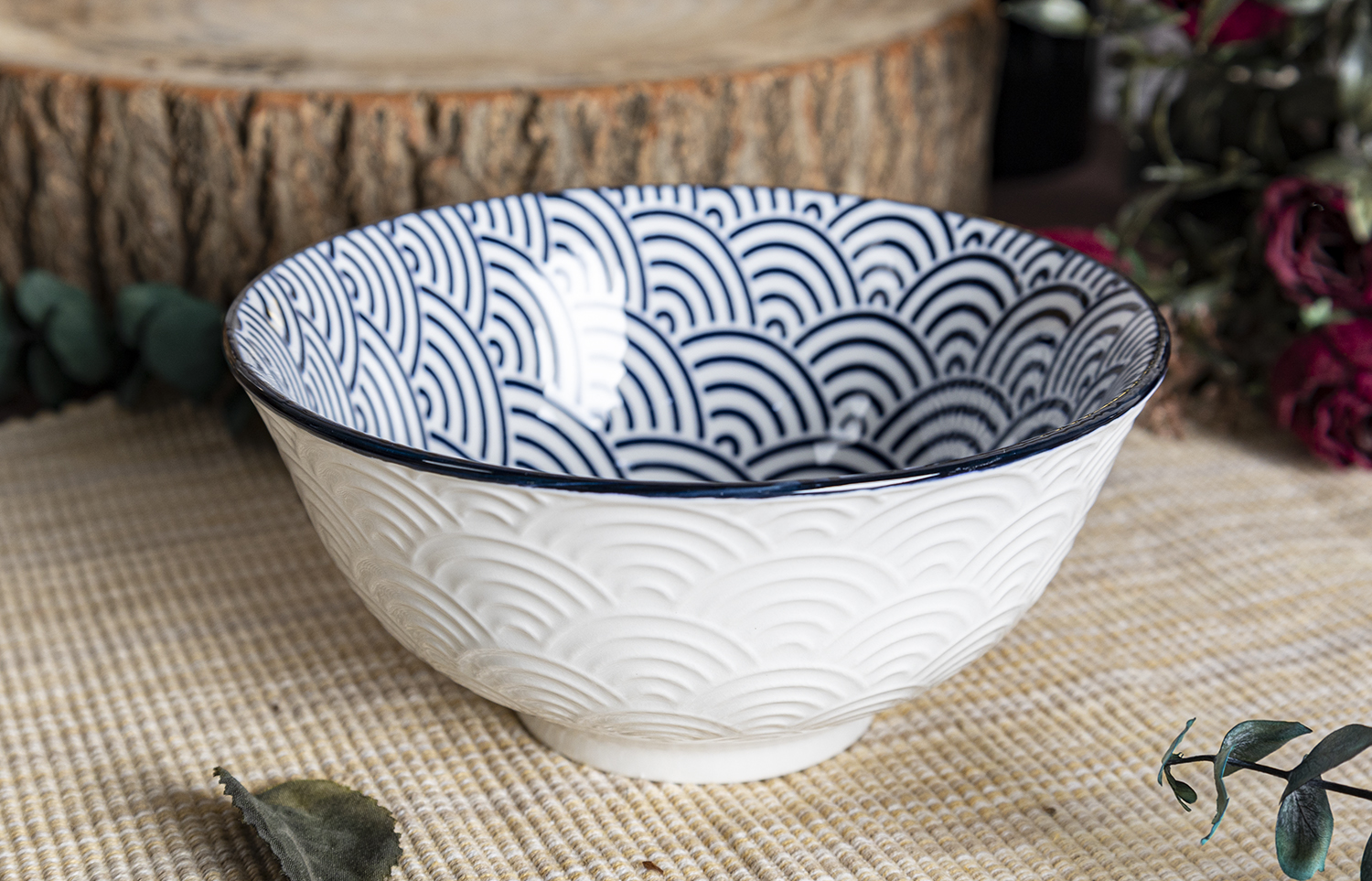 CHANGSHA HAPPY GO  Textured White Porcelain Bowl Set with Colorful Interior Prints and Wave Surface Design  |happygodinnerware.com