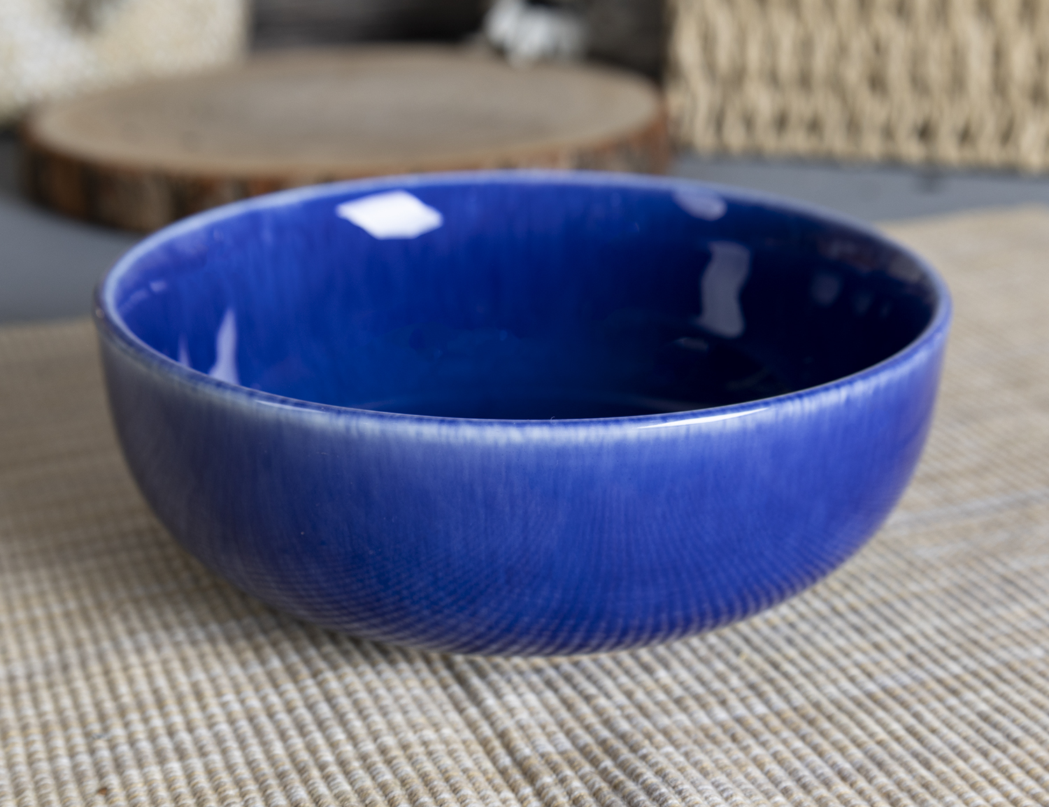 CHANGSHA HAPPY GO Deep Blue Reactive Glaze Porcelain Dinnerware Set with Glossy Finish and Rich Saturation |happygodinnerware.com