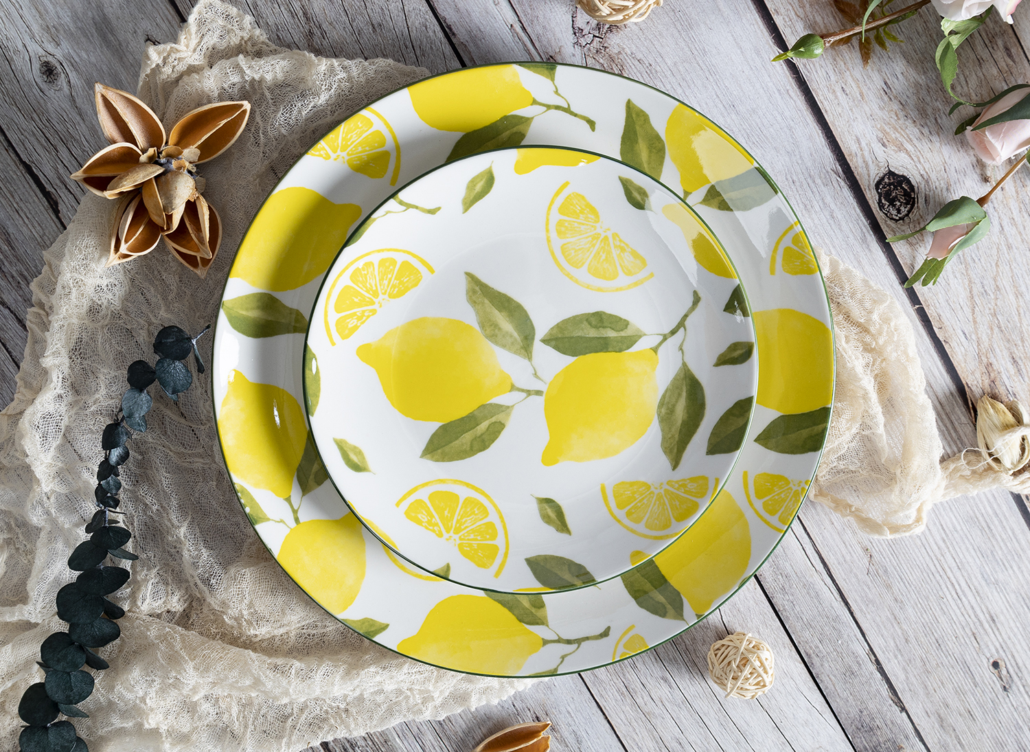 CHANGSHA HAPPY GO Fresh Lemon Patterned White Porcelain Dinnerware Set with Green Exterior and Vibrant Fruit Design |happygodinnerware.com