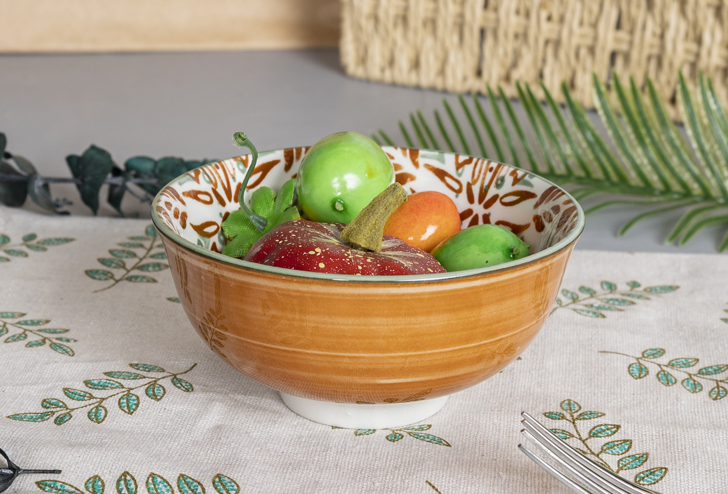 CHANGSHA HAPPY GO Colorful Porcelain Dinnerware Set with Hand-Painted Style Floral Patterns and Textured Glaze |happygodinnerware.com
