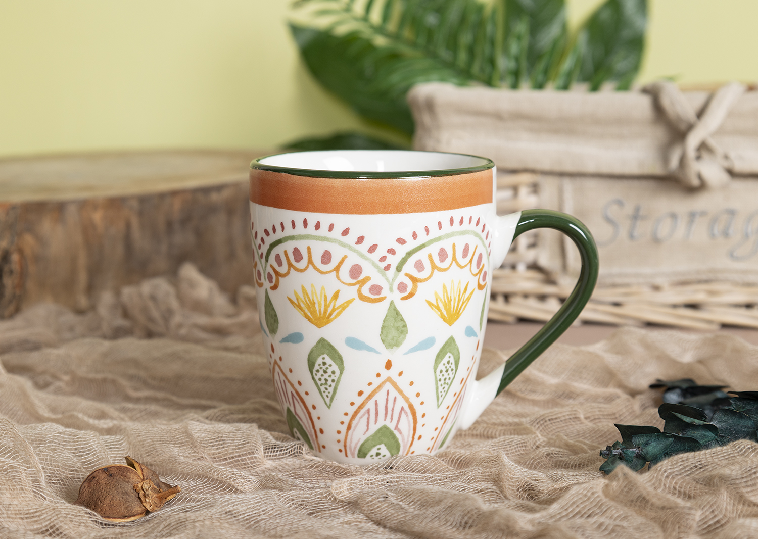 CHANGSHA HAPPY GO White Porcelain Decal Dinnerware Set with Multicolor Folk Art Floral Patterns and Vibrant Inner Glaze |happygodinnerware.com