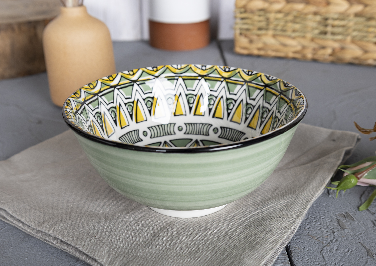 CHANGSHA HAPPY GO White Porcelain Dinnerware Set with Bright Geometric Floral Decal and Mixed Inner Glaze Colors |happygodinnerware.com