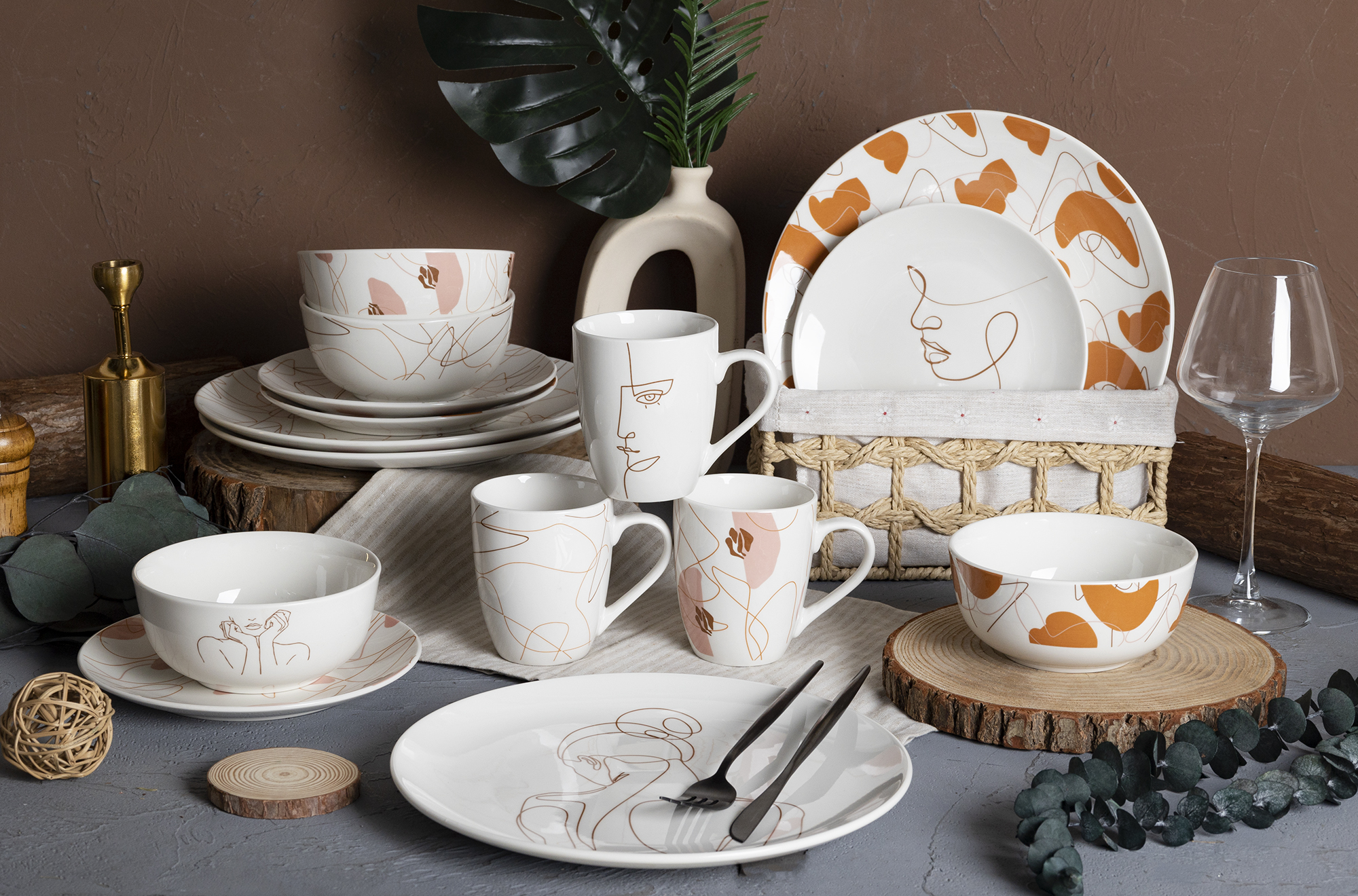 CHANGSHA HAPPY GO Contemporary White Porcelain Decal Dinnerware Set with Minimalist Abstract Face and Line Art Designs |happygodinnerware.com