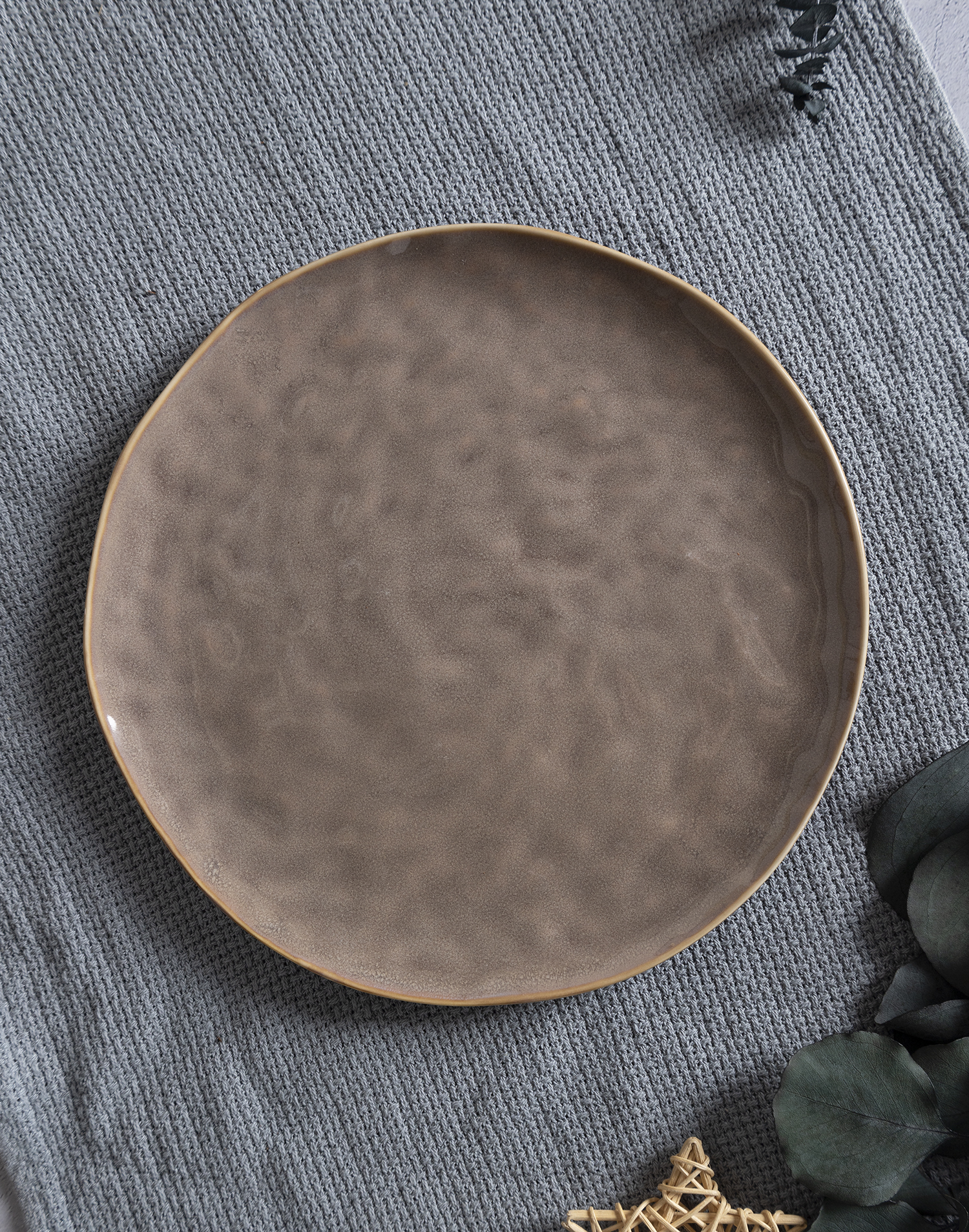 CHANGSHA HAPPY GO Vintage Reactive Glaze Porcelain Dinnerware Set – Rustic Style Ribbed Embossed Dinner Plates and Bowls |happygodinnerware.com